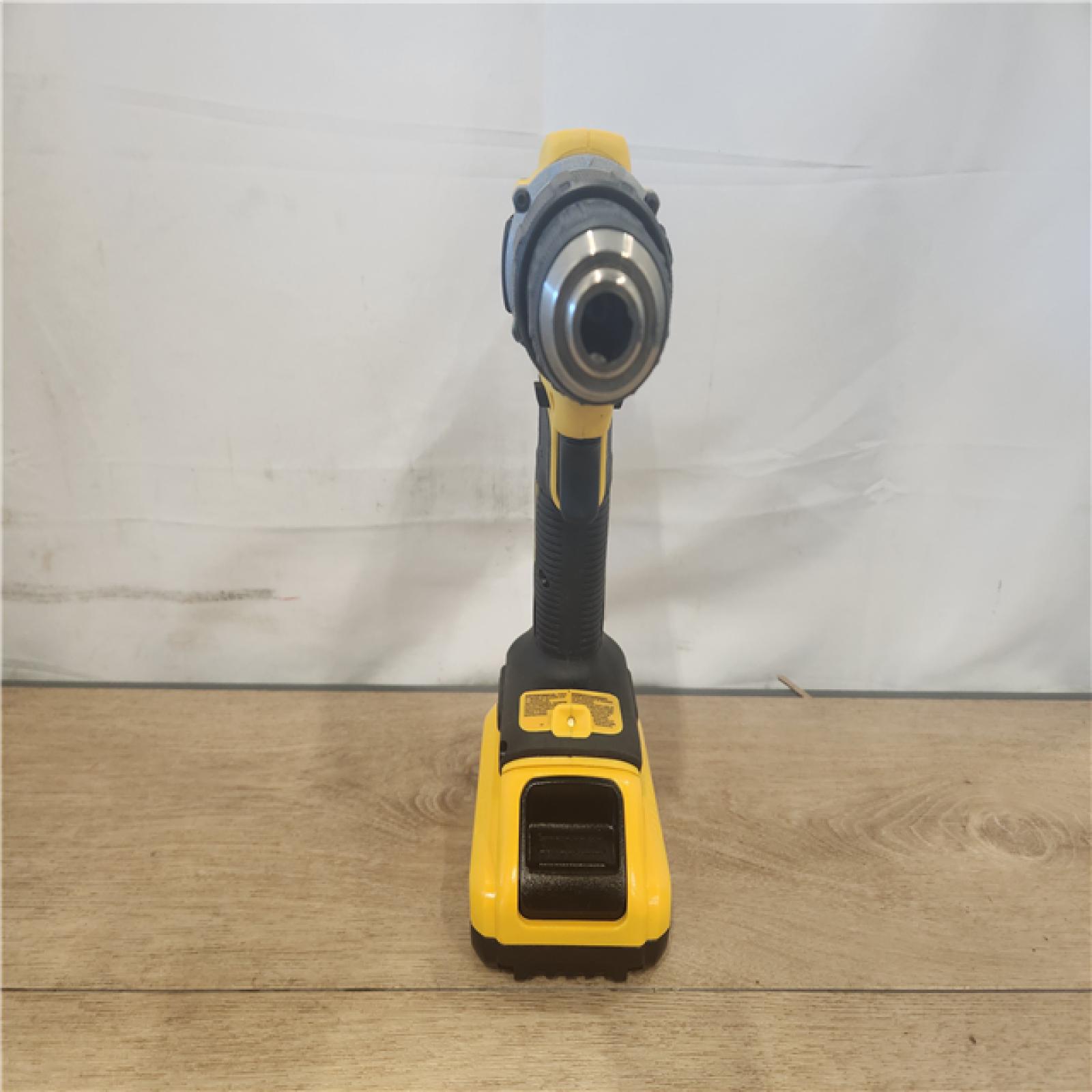 AS-IS- DEWALT ATOMIC 20V Cordless 1/2 in. Compact Hammer Drill Kit