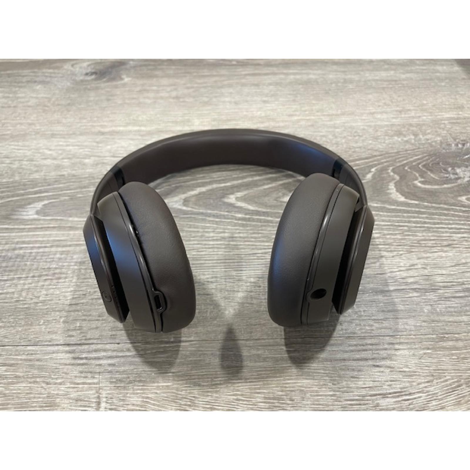 AS-IS Beats Studio Pro Wireless - Brown