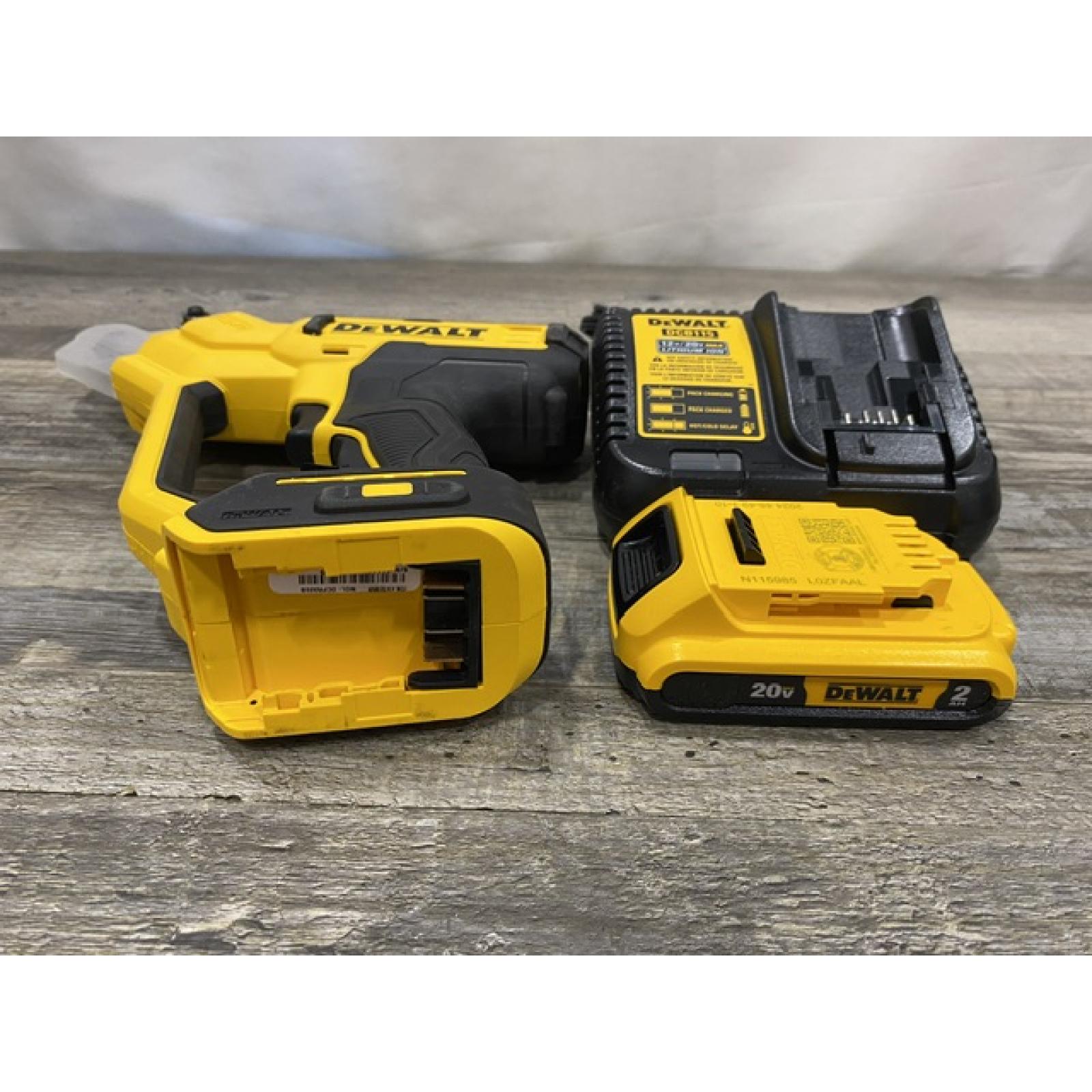 AS-IS DEWALT 20V MAX Cordless Battery Powered Pruner Kit