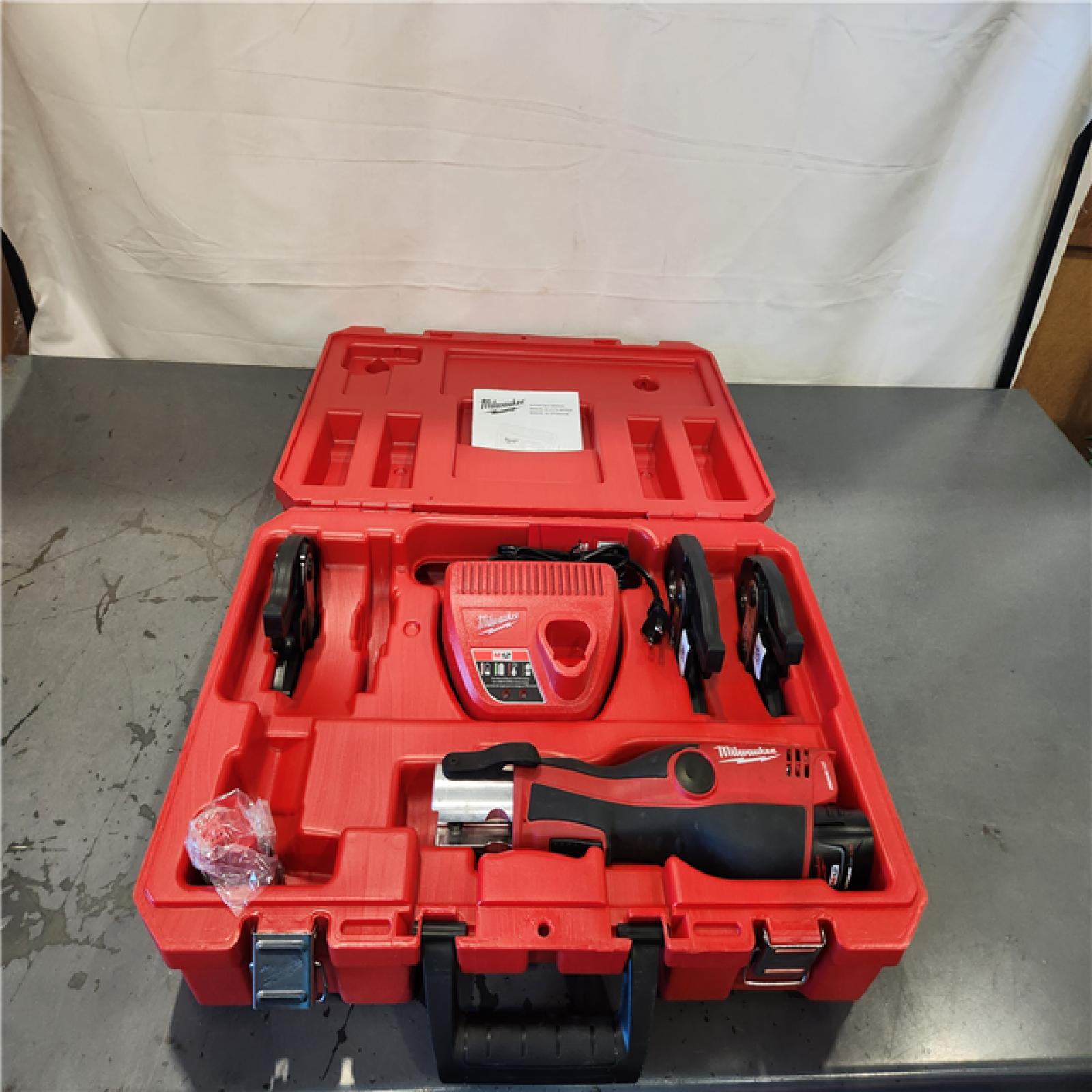 AS-IS- Milwaukee M12 12-Volt Lithium-Ion Force Logic Cordless Press Tool Kit