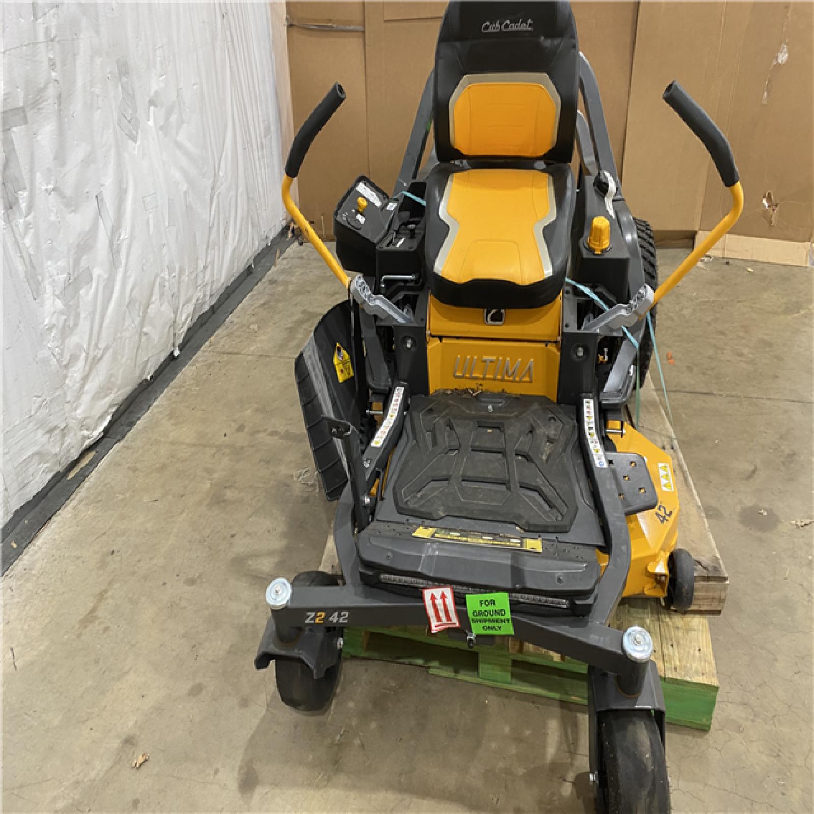 Houston Location - AS-IS Outdoor Power Equipment CUB CADET Z2 42