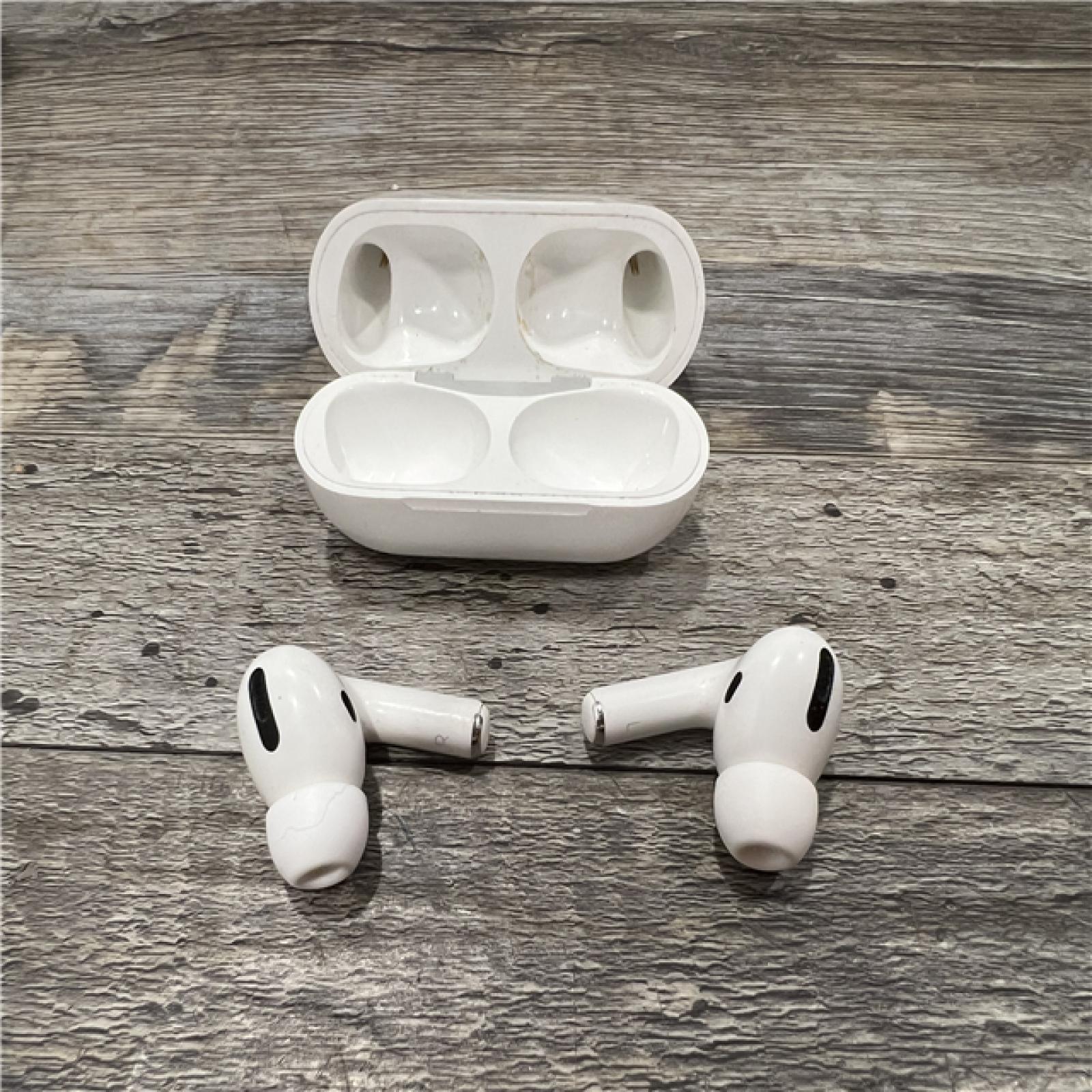 AS-IS AirPods Pro 1 And MagSafe Charging Case