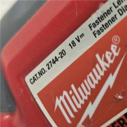 AS-IS Milwaukee 2744-20 M18 FUEL 3-1/2 in. 18V 21-Degree Cordless Framing Nailer (Tool-Only)