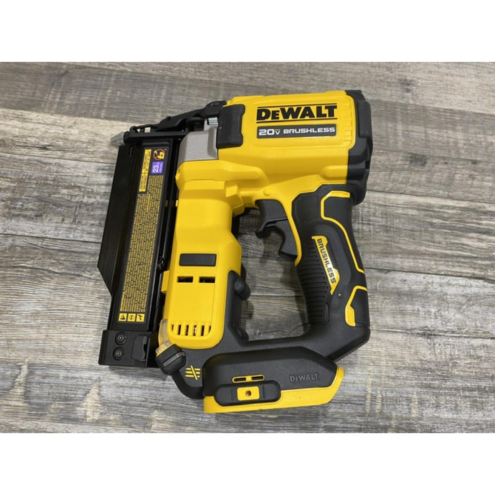 AS-IS DEWALT ATOMIC 20V MAX Lithium Ion Cordless 23 Gauge Pin Nailer Kit