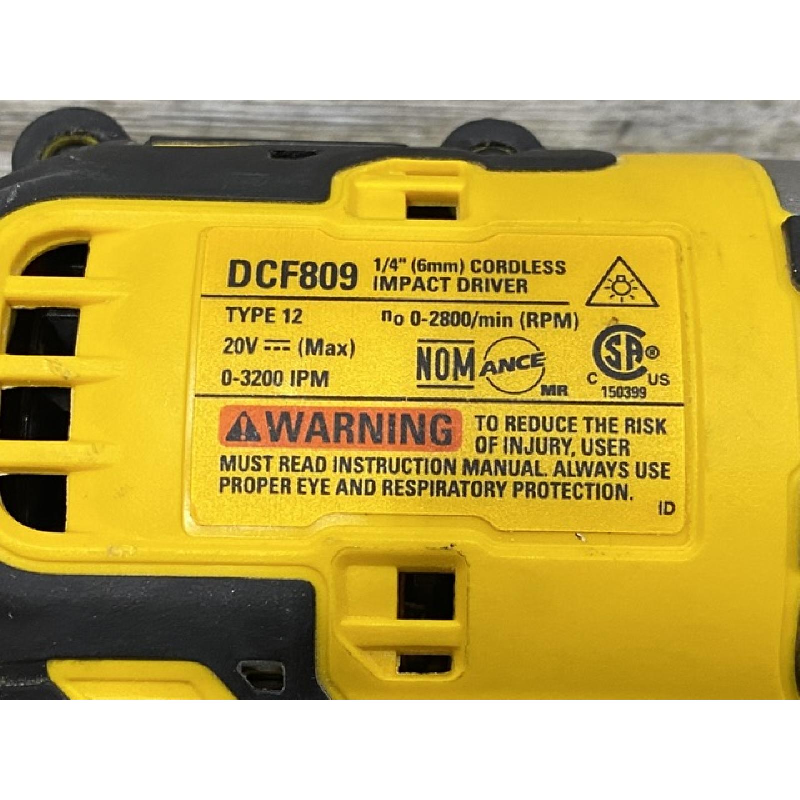 AS-IS DEWALT Atomic 20V Max Lithium-Ion Brushless Cordless Compact 1/4 in. Impact Driver Kit