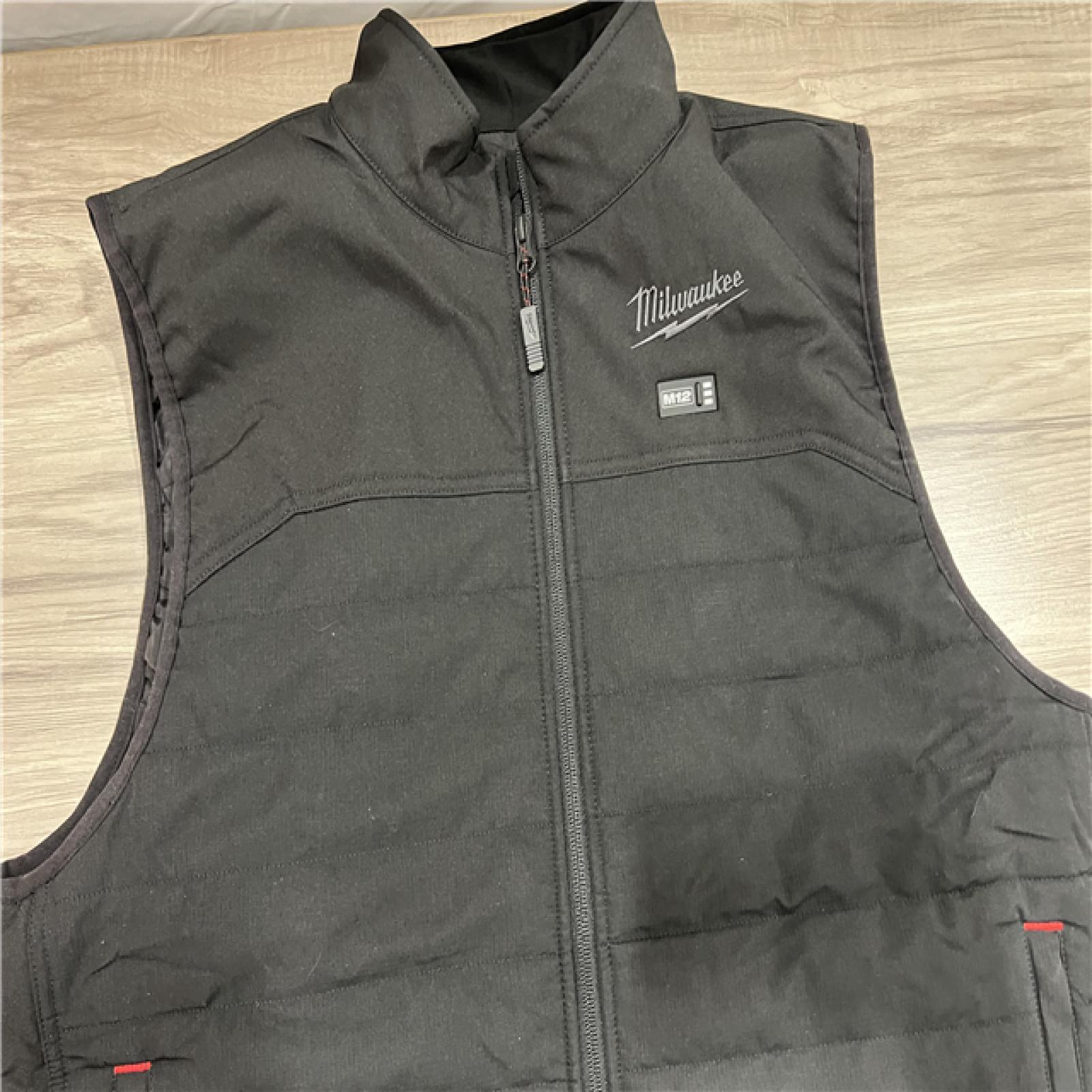 AS-IS Men's Large M12 12V Lithium-Ion Cordless AXIS Black Heated Vest (Vest Only)