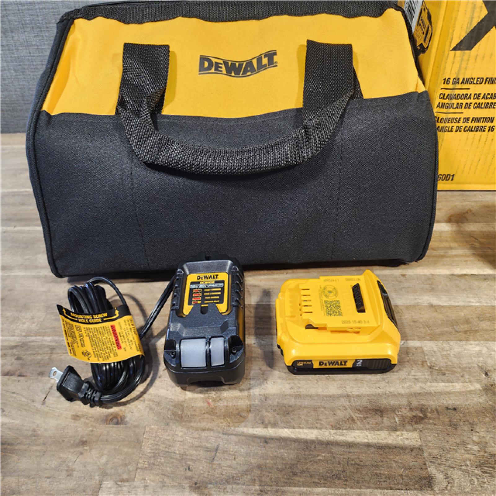 HOUSTON LOCATION - AS-IS DeWalt 20V 16 Gauge Cordless Angled Finish Nailer Kit W/ 2Ah Battery