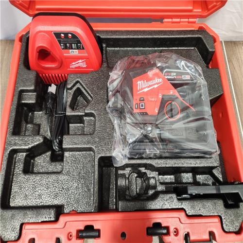 AS-IS- Milwaukee- M12 Green Beam Laser 360° 3-Plane Kit