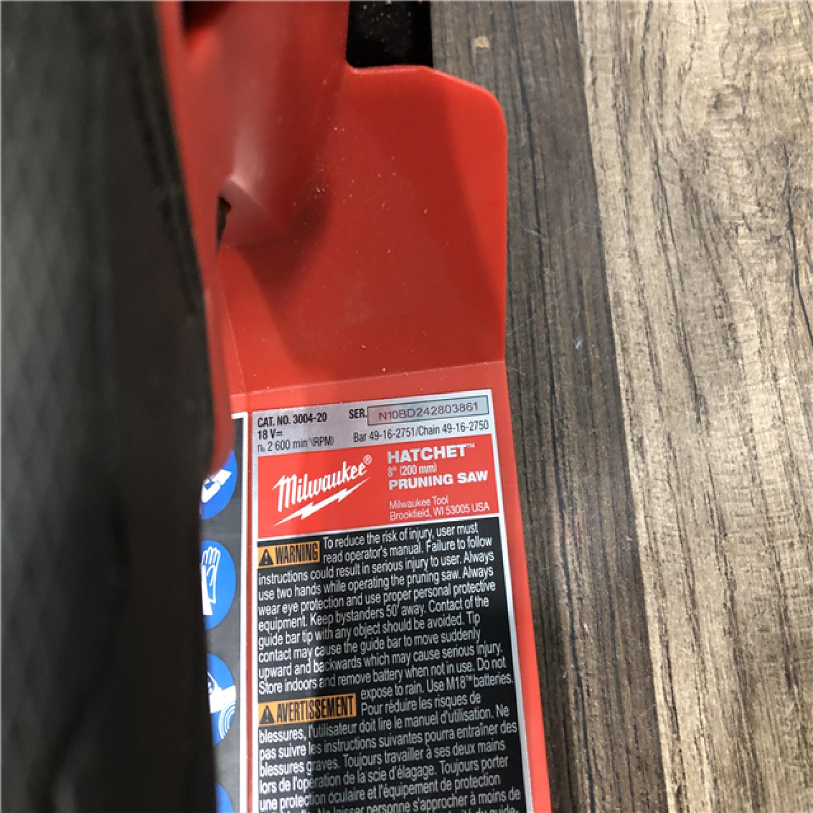 AS-IS Milwaukee FUEL 18V Lithium-Ion Brushless Battery 8 in. HATCHET Pruning Saw (Tool-Only)