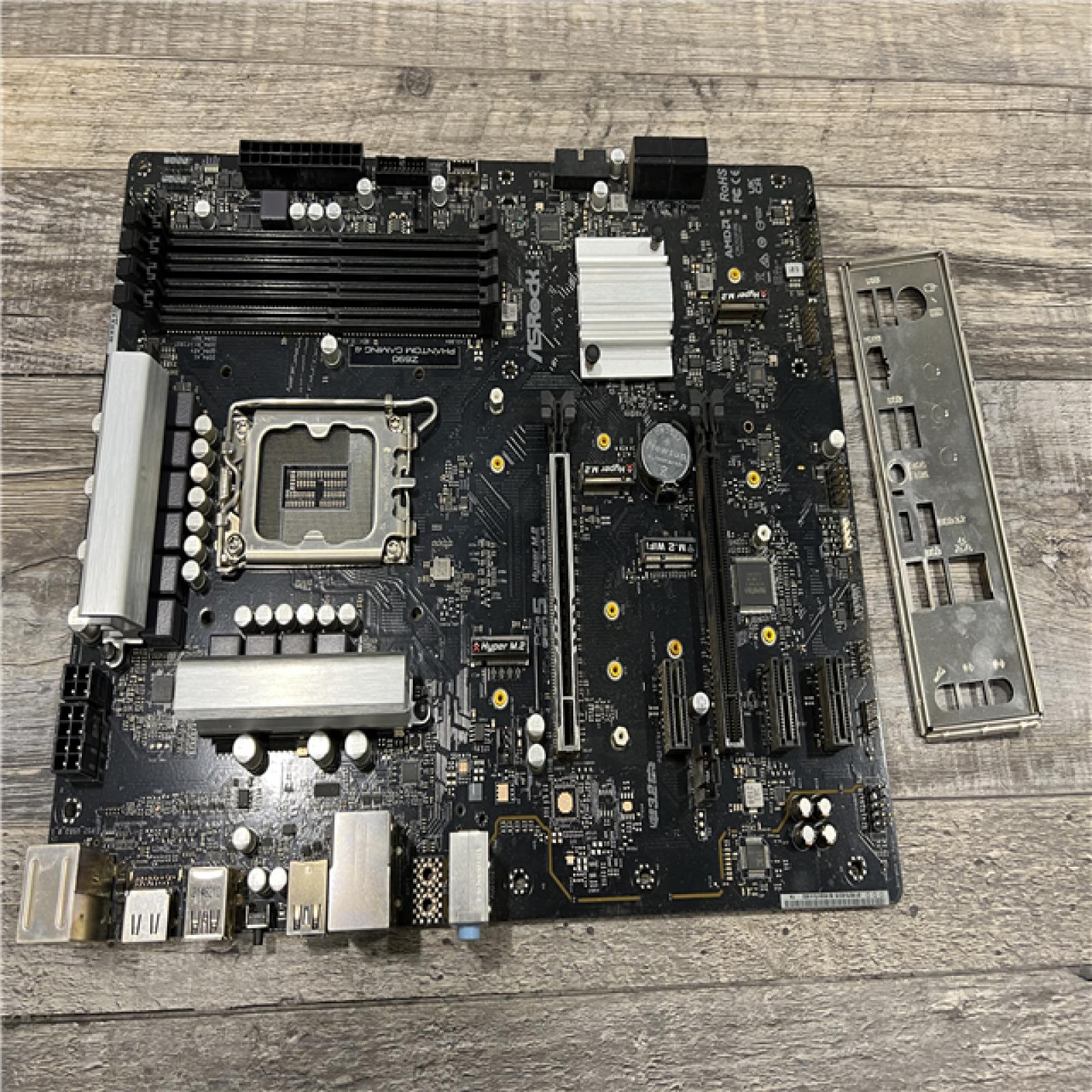 AS-IS ASRock Z690 Phantom Gaming 4 LGA 1700 Intel Z690 SATA 6Gb/s ATX Motherboard DDR4