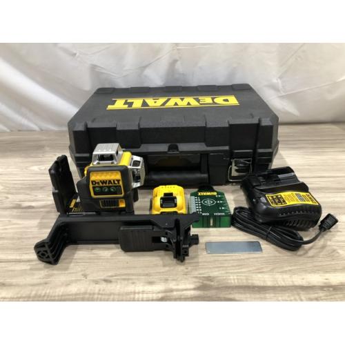 AS-IS DeWalt 12V MAX Lithium-Ion 100 Ft. Green Self-Leveling 3-Beam 360 Degree Laser Level Kit