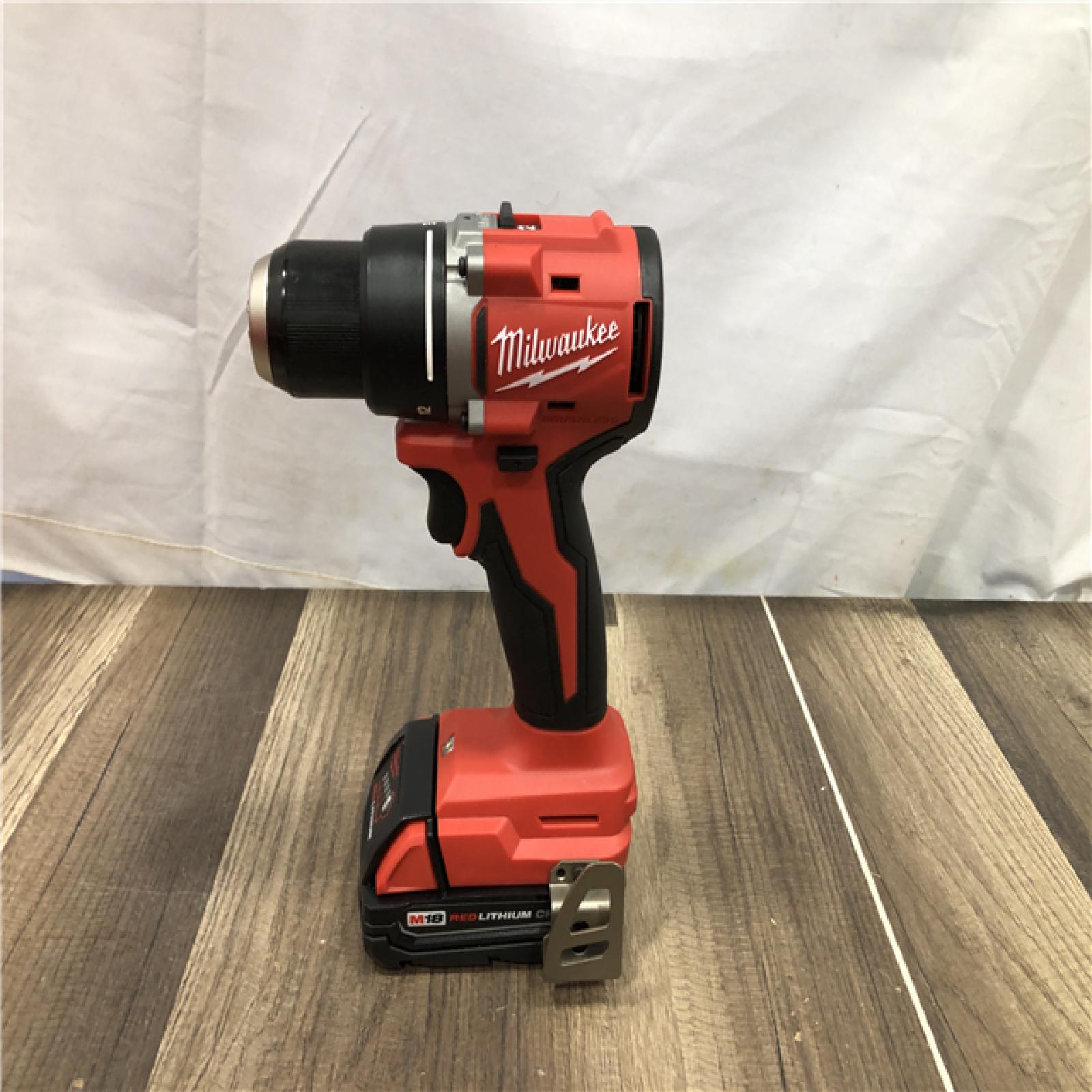 AS-IS Milwaukee 18V Lithium-Ion Brushless Cordless 1/2 in. Compact Drill/Driver with kit