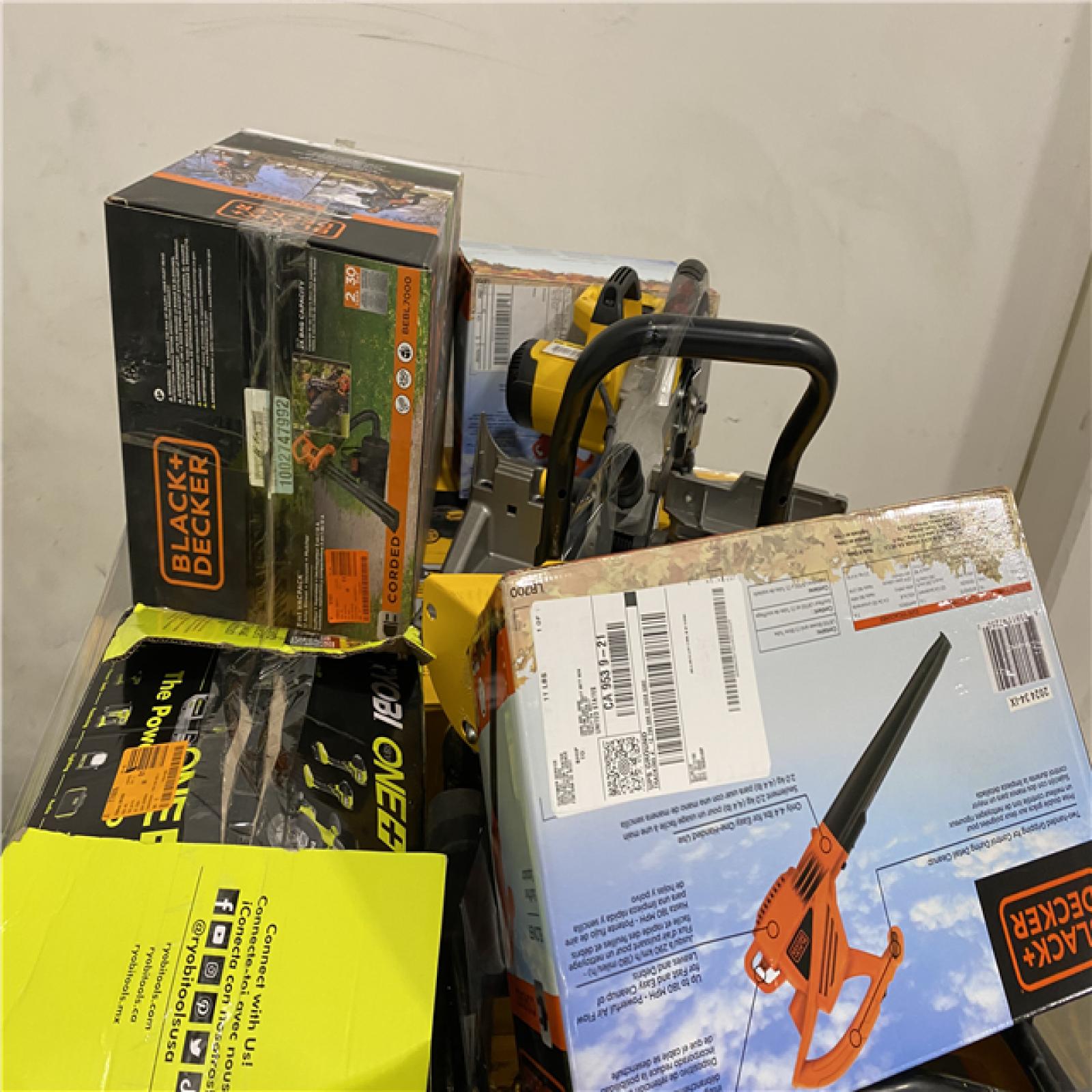 Dallas Location - As-Is Tool Pallet