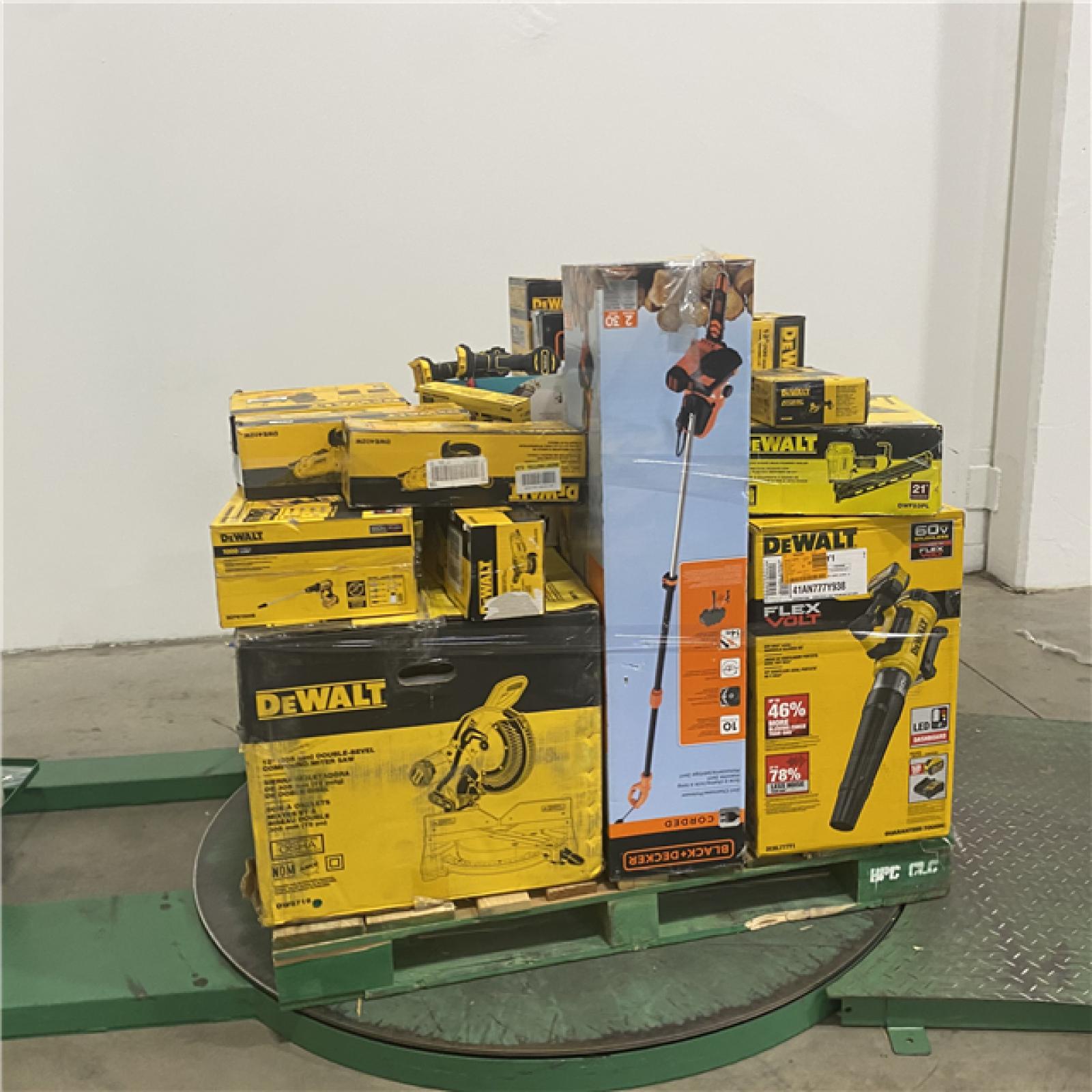 Dallas Location - As-Is Tool Pallet