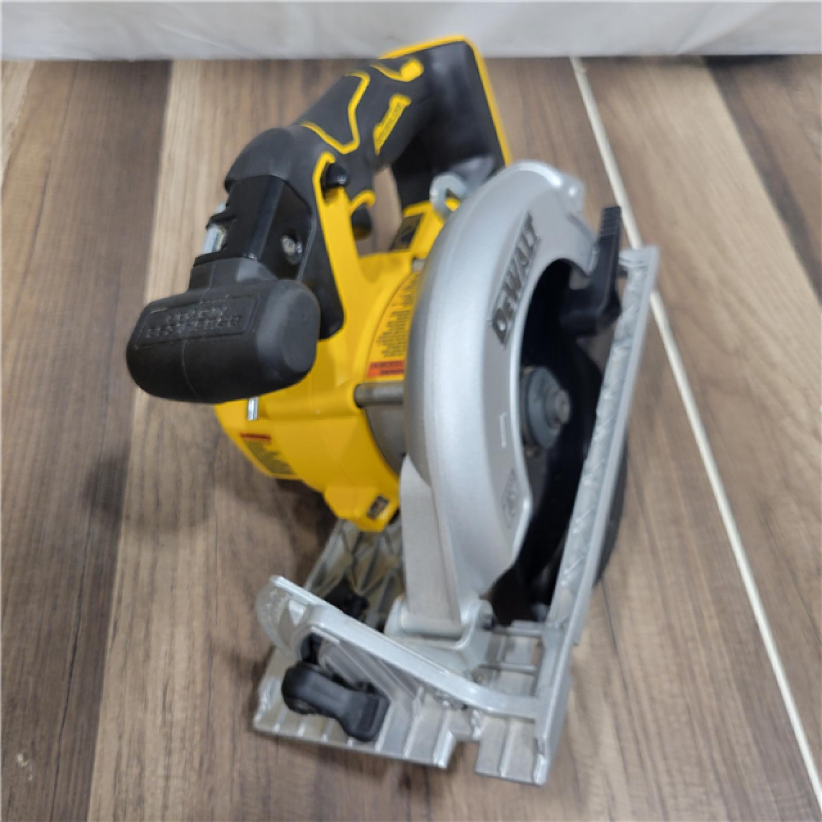 AS-IS DeWALT DCS565B 20V Max Brushless 6.5   Cordless Circular Saw (TOOL ONLY)