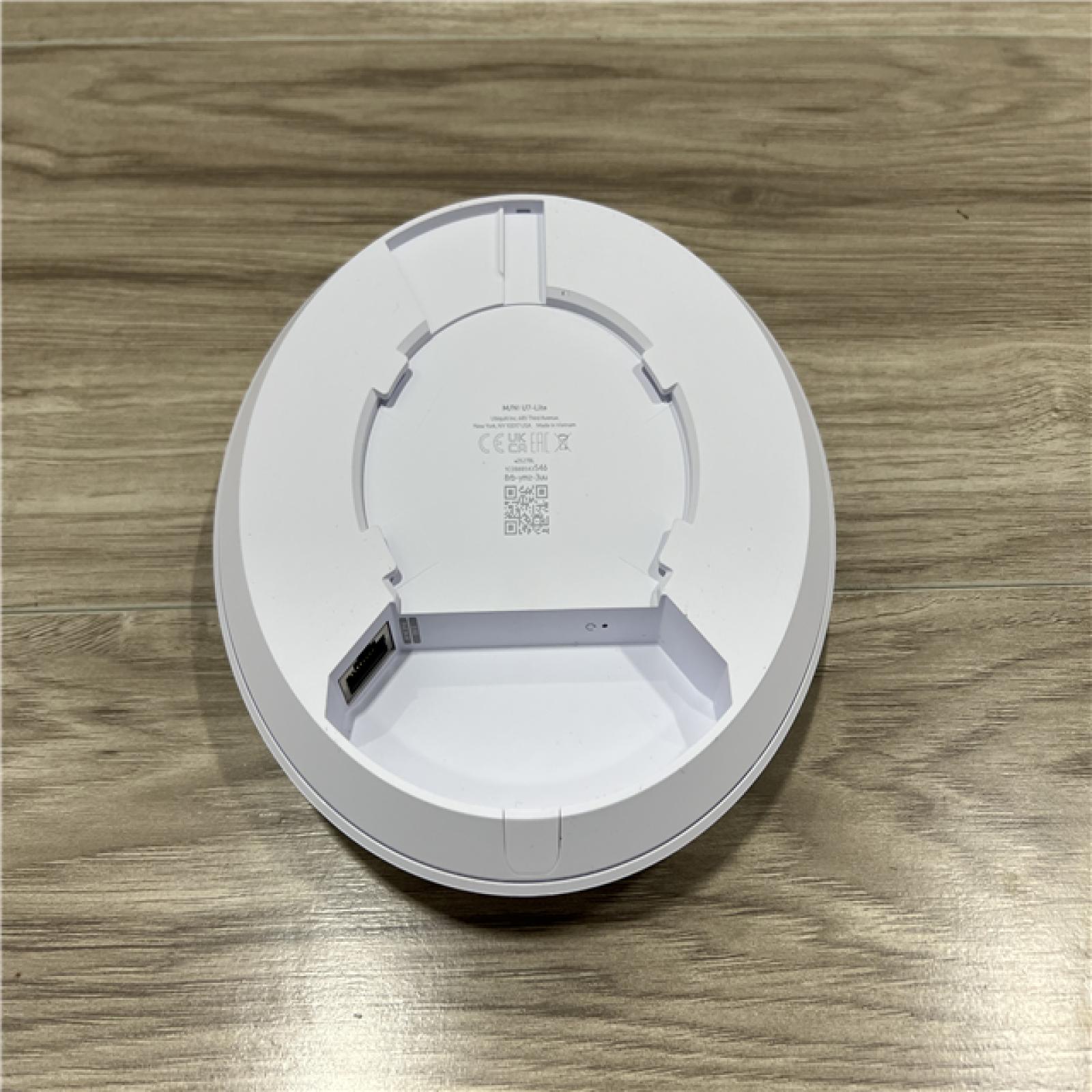 Ubiquiti U7 Lite  Compact Ceiling-Mounted Wi-Fi 7 Access Point (U7-Lite)