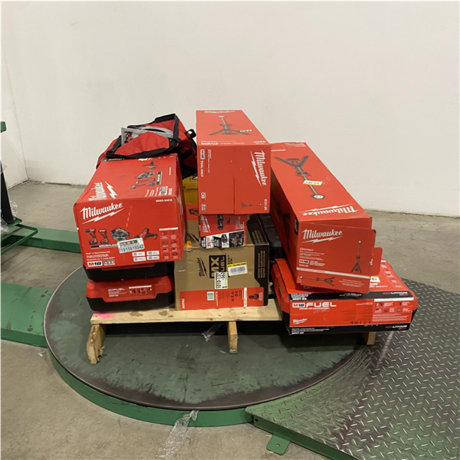 Dallas Location - As-Is Tool Pallet
