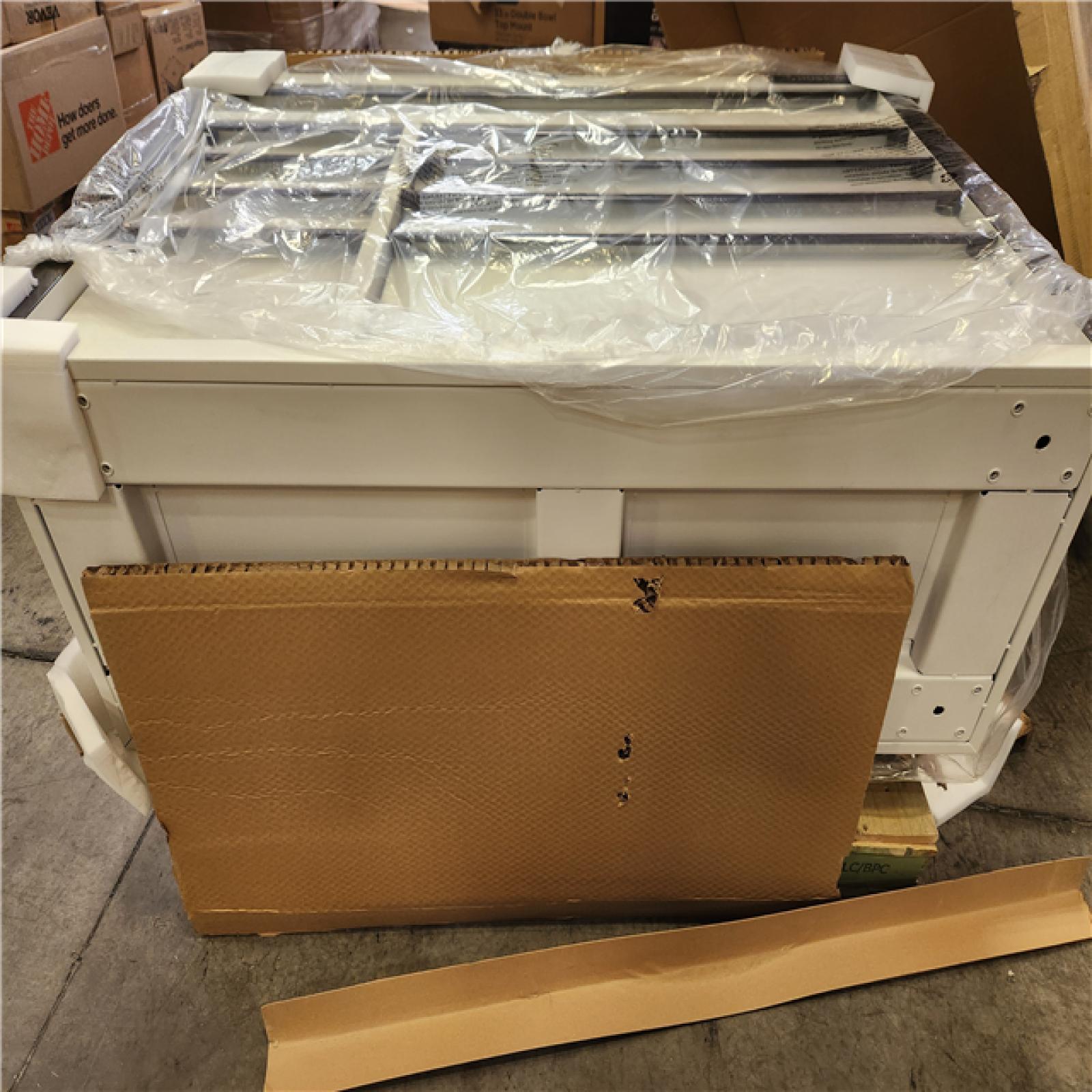 Phoenix NEW Husky Heavy-Duty 52 in. 9-Drawer Matte White Rolling Tool Cabinet