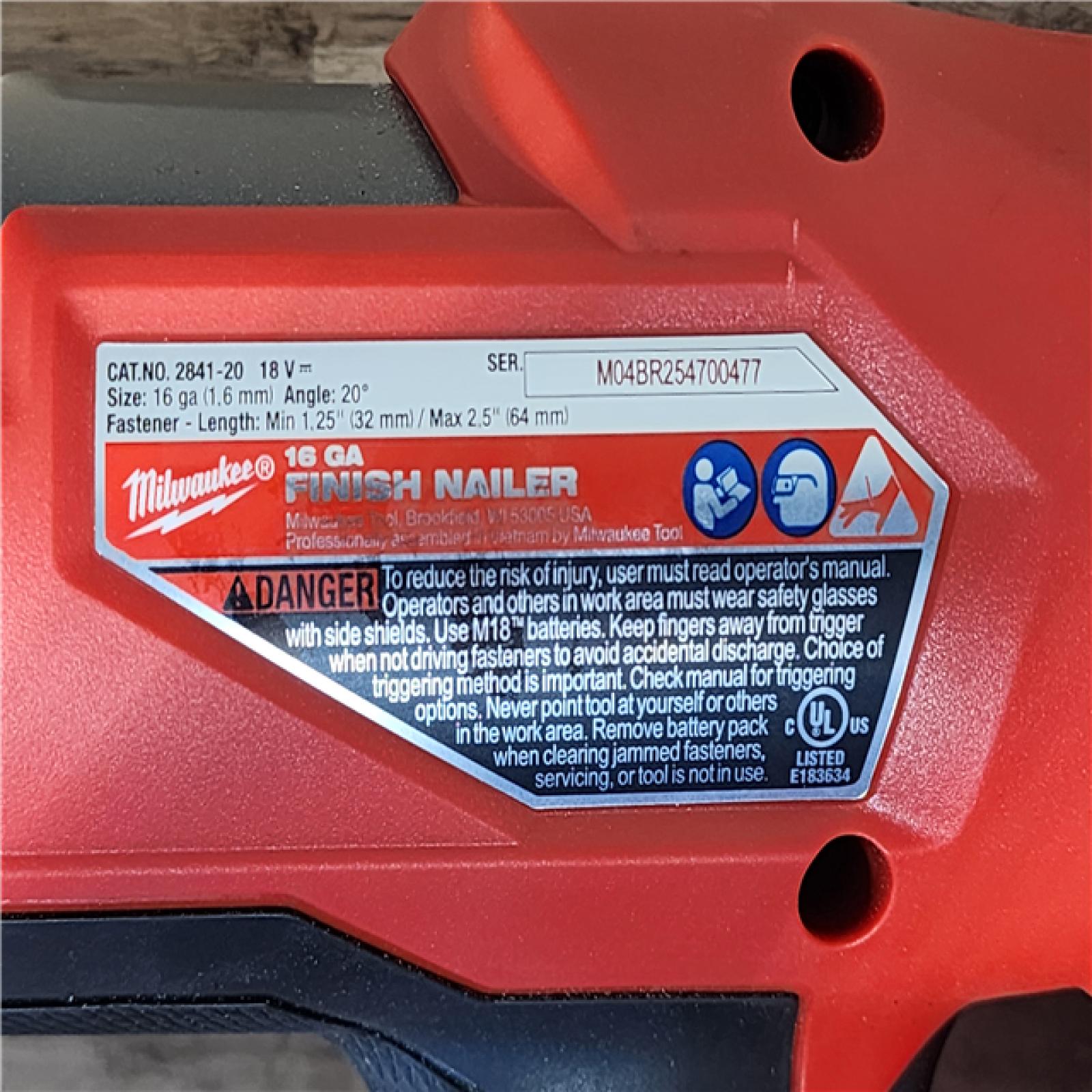 HOUSTON LOCATION - AS-IS Milwaukee FUEL 18-Volt Lithium-Ion Brushless Cordless Gen II 16-Gauge Angled Finish Nailer (Tool-Only)