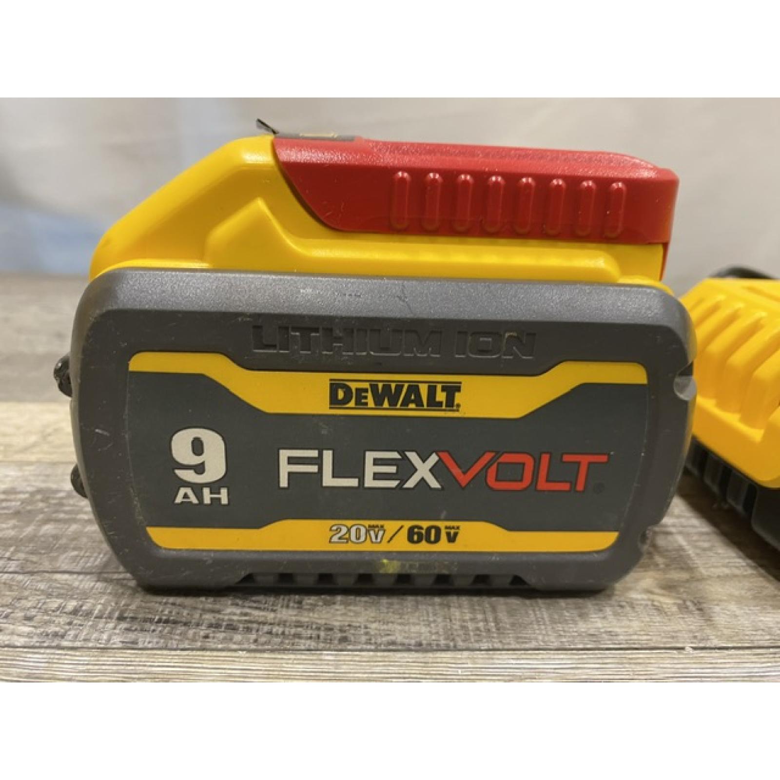 AS-IS DEWALT 20V/60V MAX FLEXVOLT Lithium-Ion 9.0Ah Battery and Charger Starter Kit