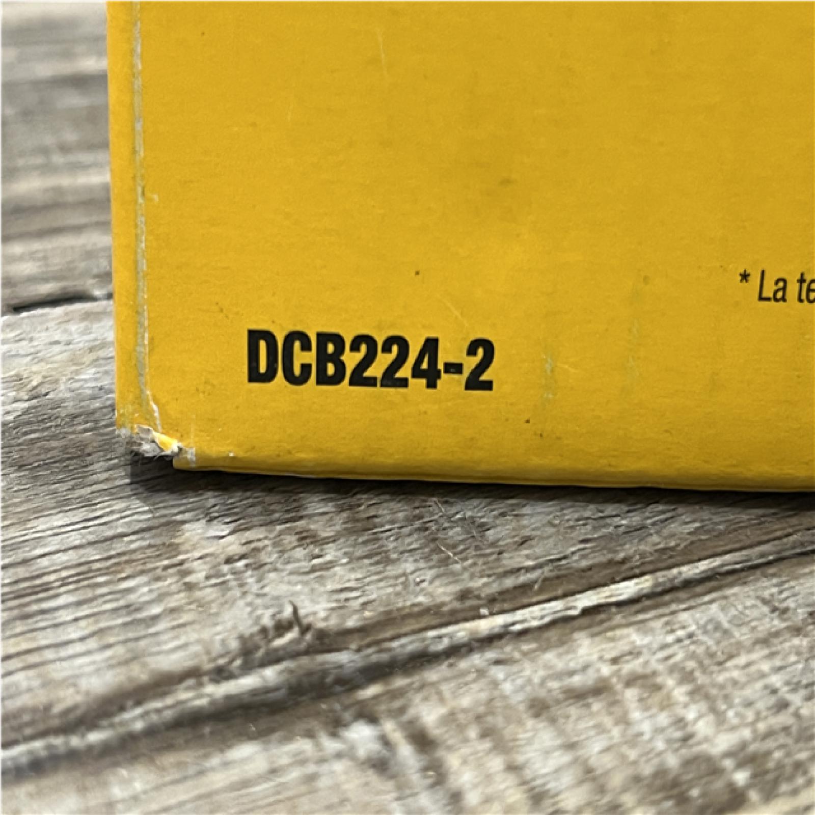 NEW - DEWALT 20V MAX Lithium-Ion 4.0 Ah and 2.0Ah Battery Packs (2-Pack)