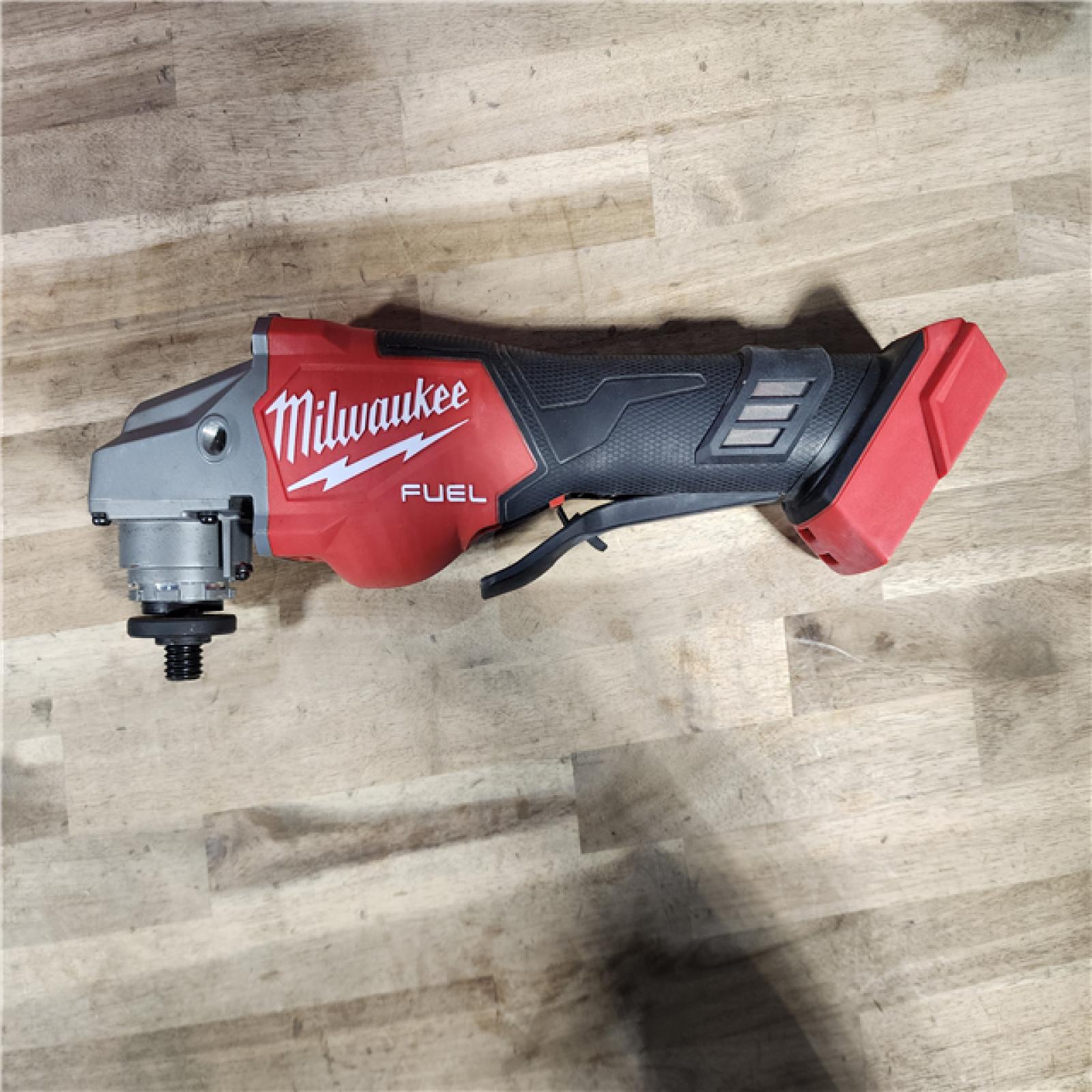 HOUSTON LOCATION - AS-IS Milwaukee M18 FUEL 4-1/2-6 Braking Grinder, Paddle Switch (TOOL ONLY)