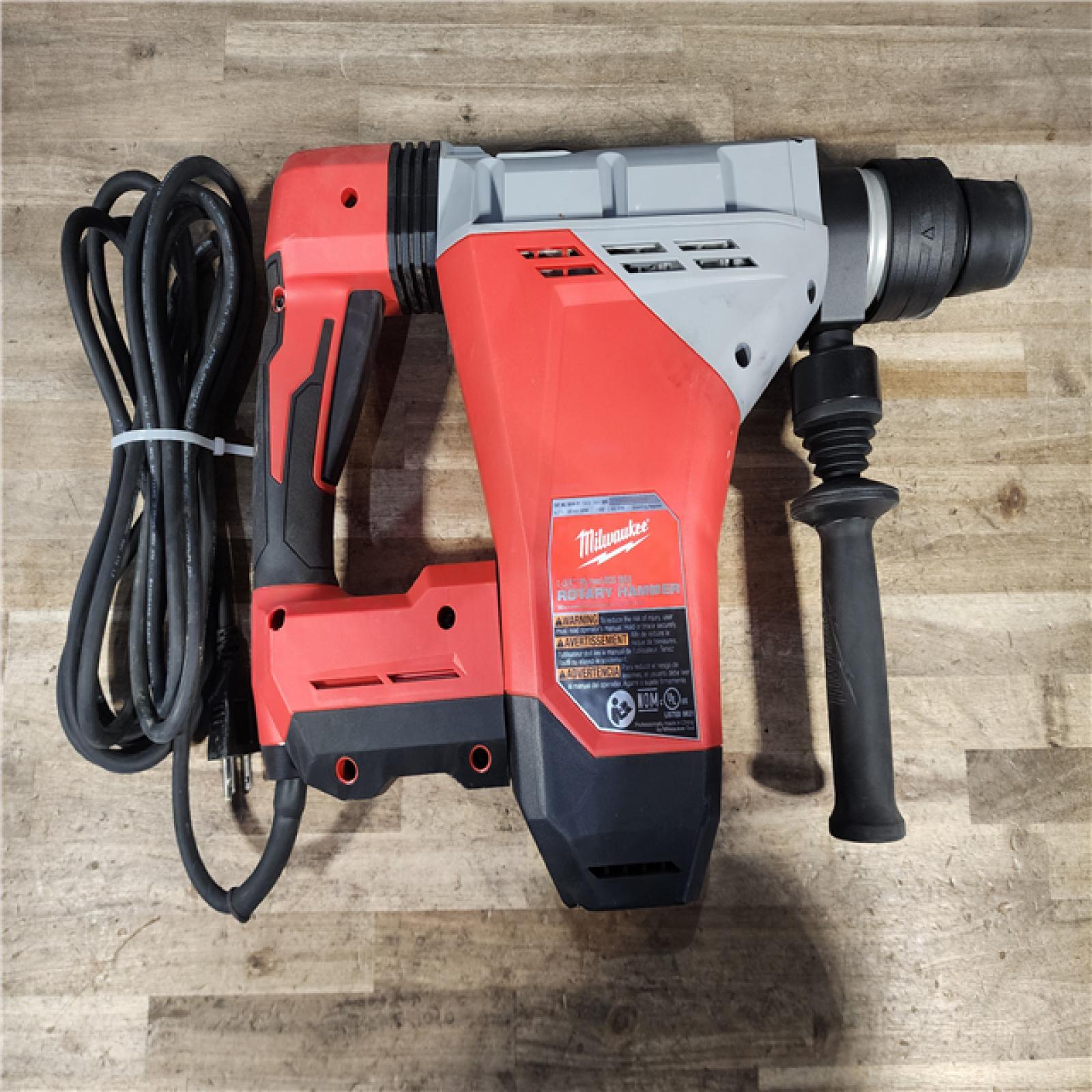 HOUSTON LOCATION - AS-IS MILWAUKEE 1-3/4 in. SDS-MAX Rotary Hammer
