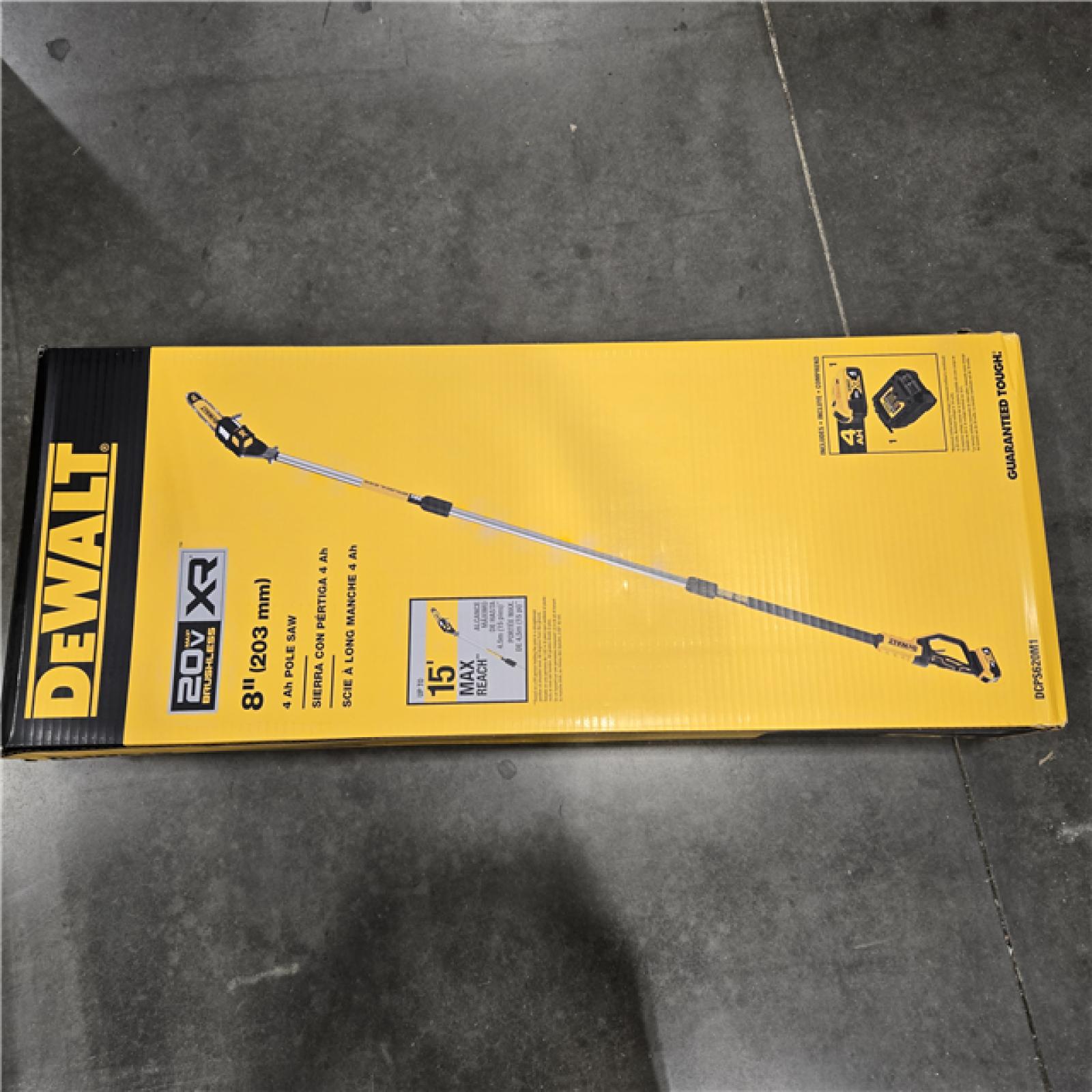 NEW! -  DEWALT 20V MAX Cordless Battery Powered Pole Saw Kit