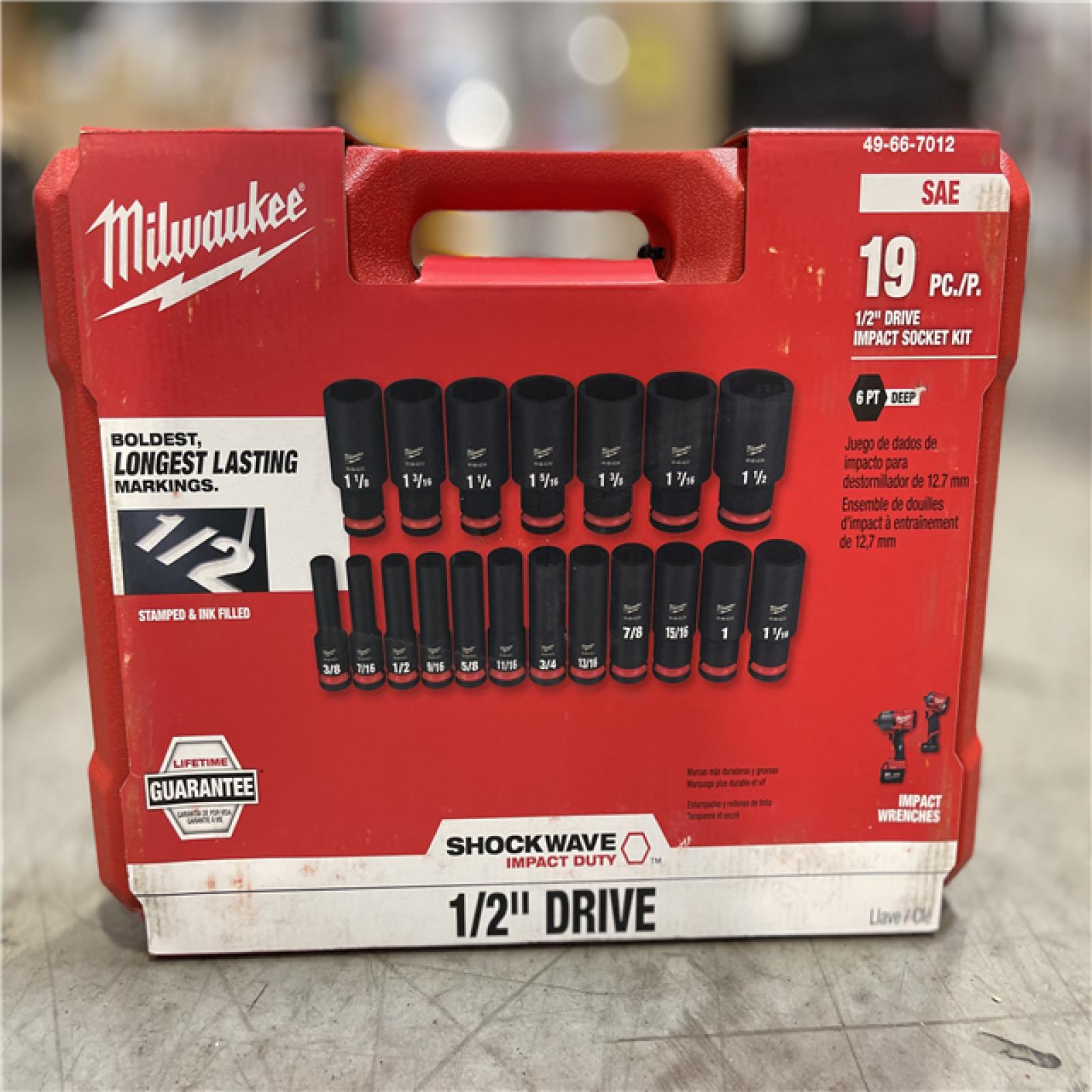NEW!- Milwaukee SHOCKWAVE 1/2 in. Drive SAE 6 Point Impact Socket Set (19-Piece)