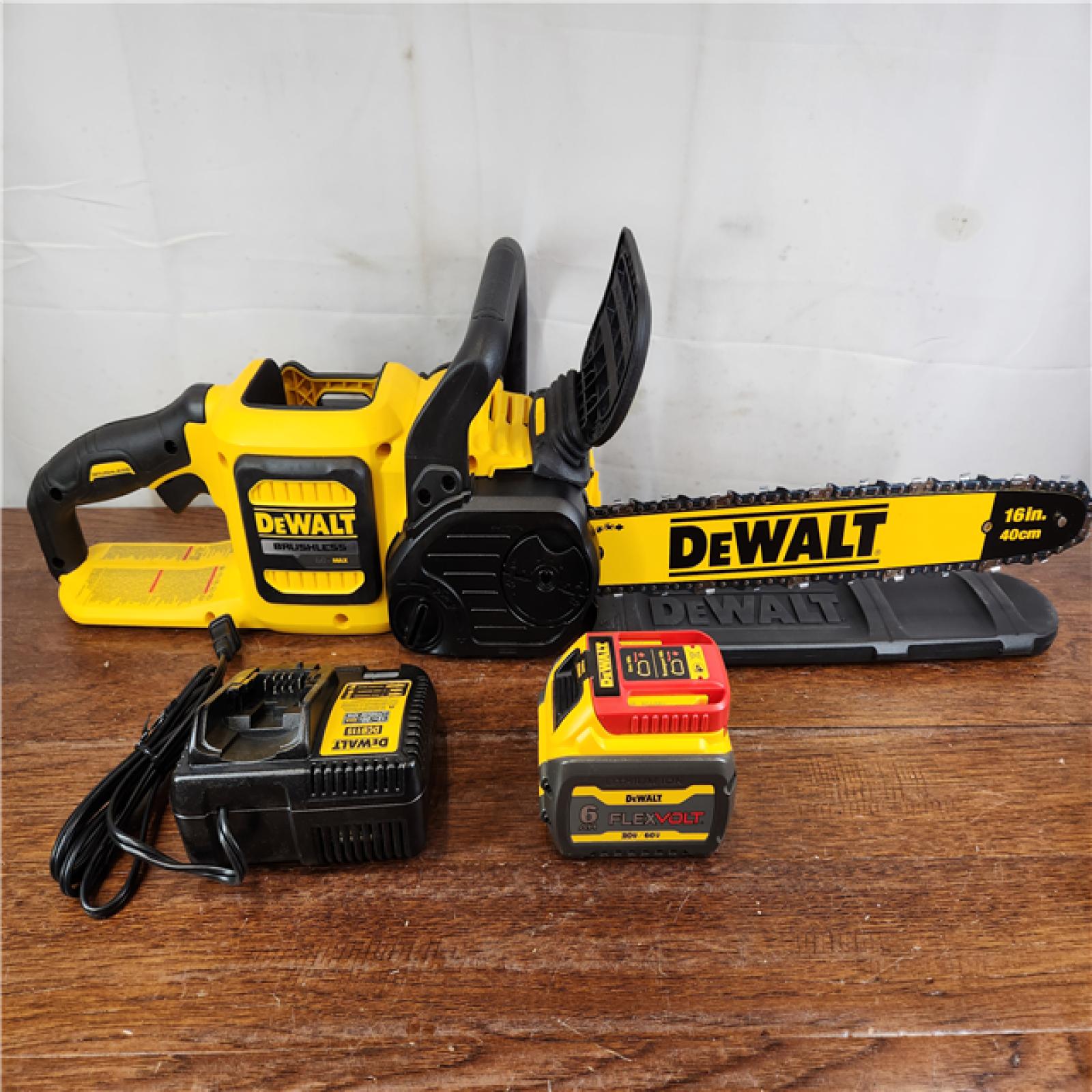 AS-IS DEWALT 60-Volt MAX FLEXVOLT Brushless Cordless 16 in. Chainsaw Kit