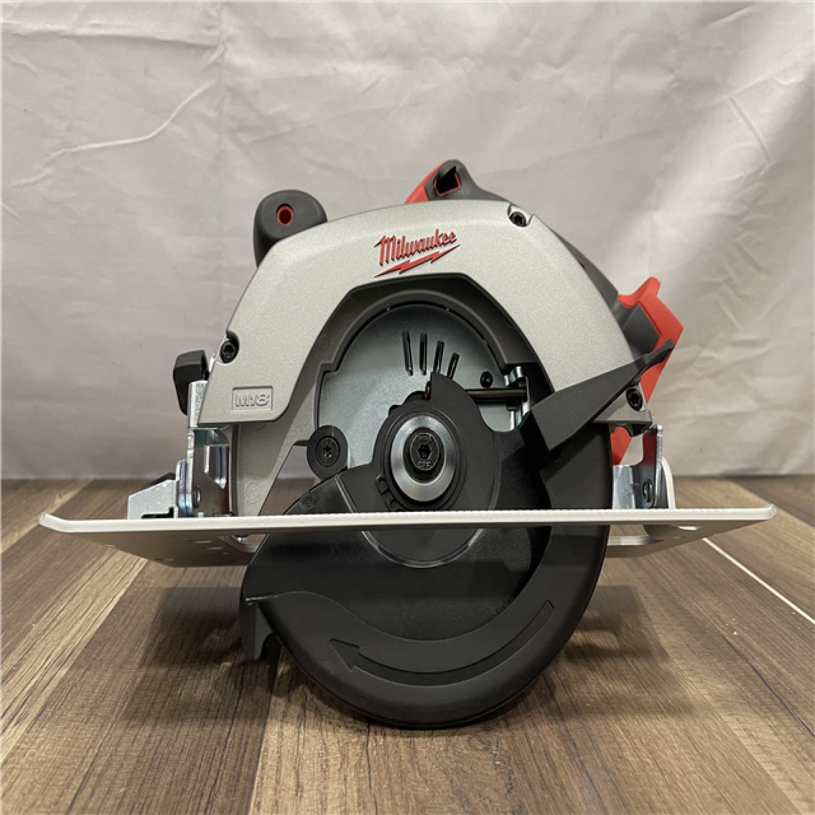 AS-IS Milwaukee 18V Lithium-Ion Cordless Combo Kit