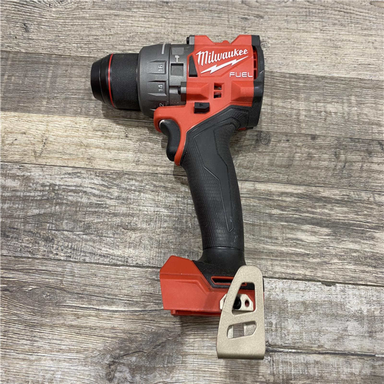 AS-IS Milwaukee FUEL 18V Lithium-Ion Brushless Cordless 1/2 in. Hammer Drill Driver Kit