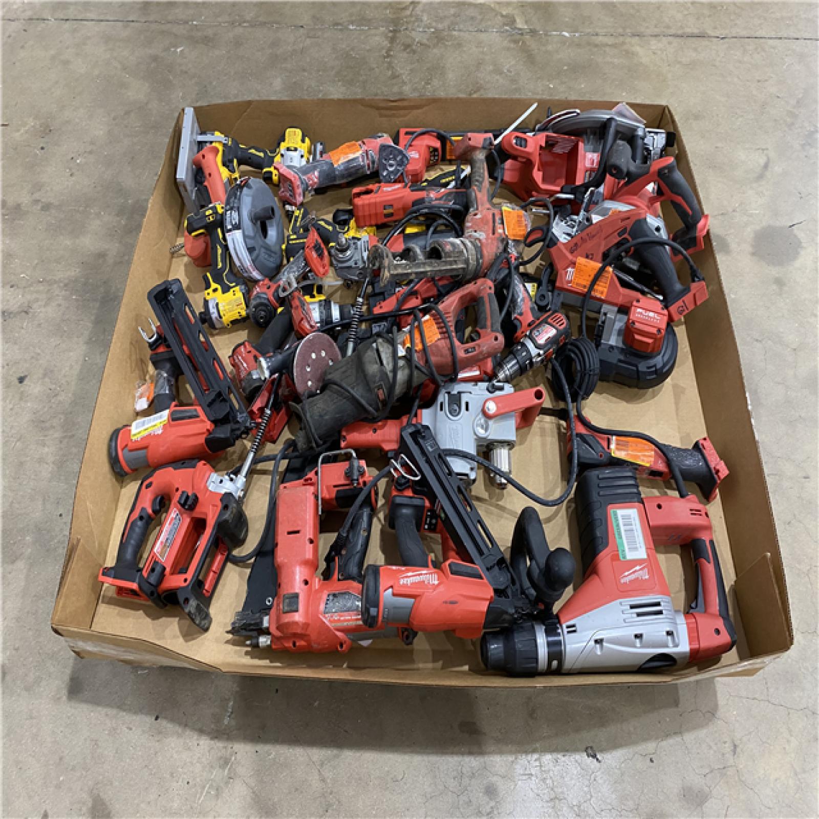Houston Location AS IS - Tool Pallet