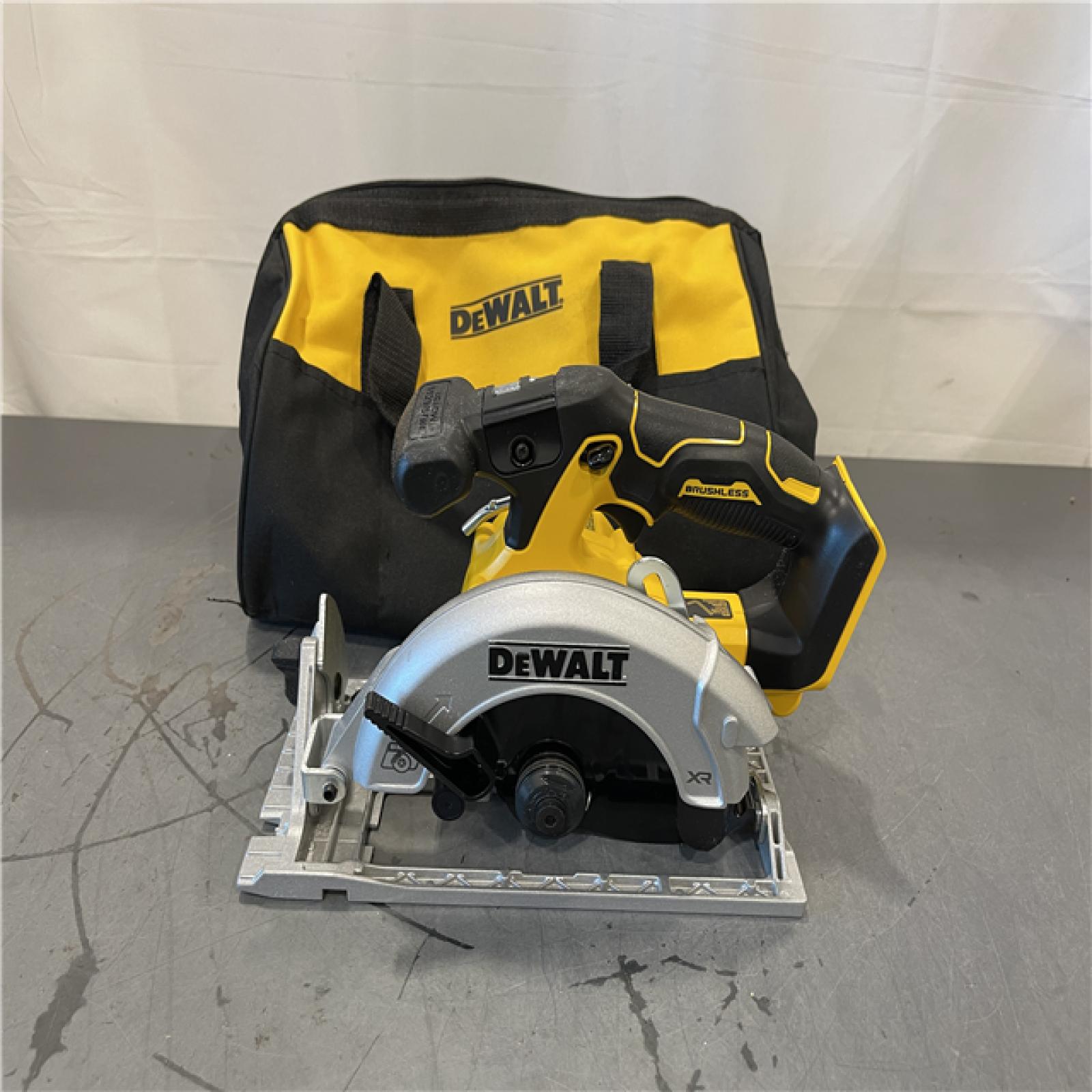 AS-IS - DeWALT 20V MAX Cordless Brushless 6-1/2 in. Sidewinder Style Circular Saw