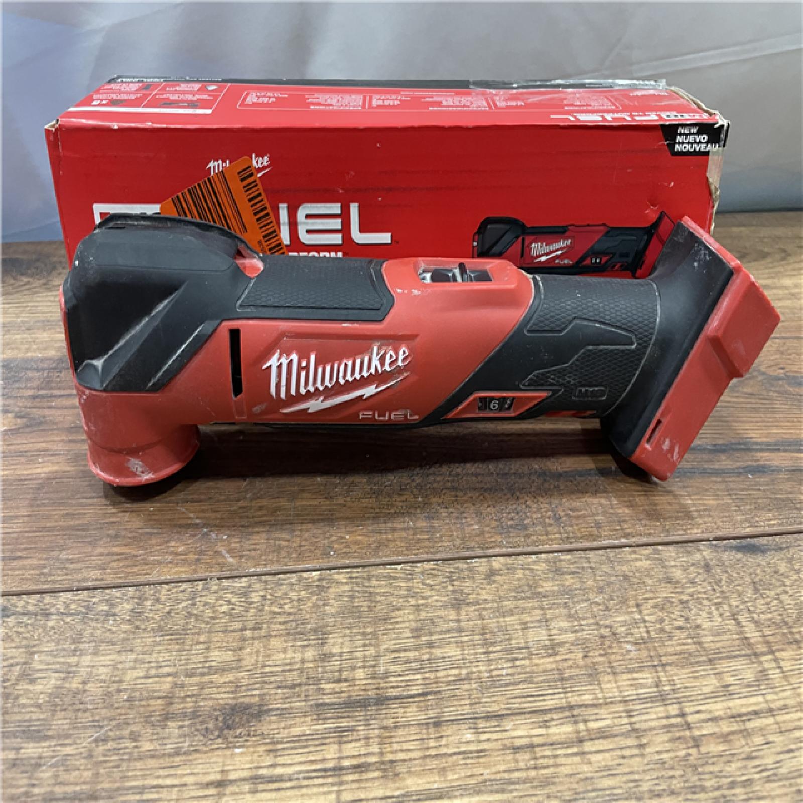 AS-IS Milwaukee M18 FUEL 18V Lithium-Ion Cordless Brushless Oscillating Multi-Tool (Tool-Only)