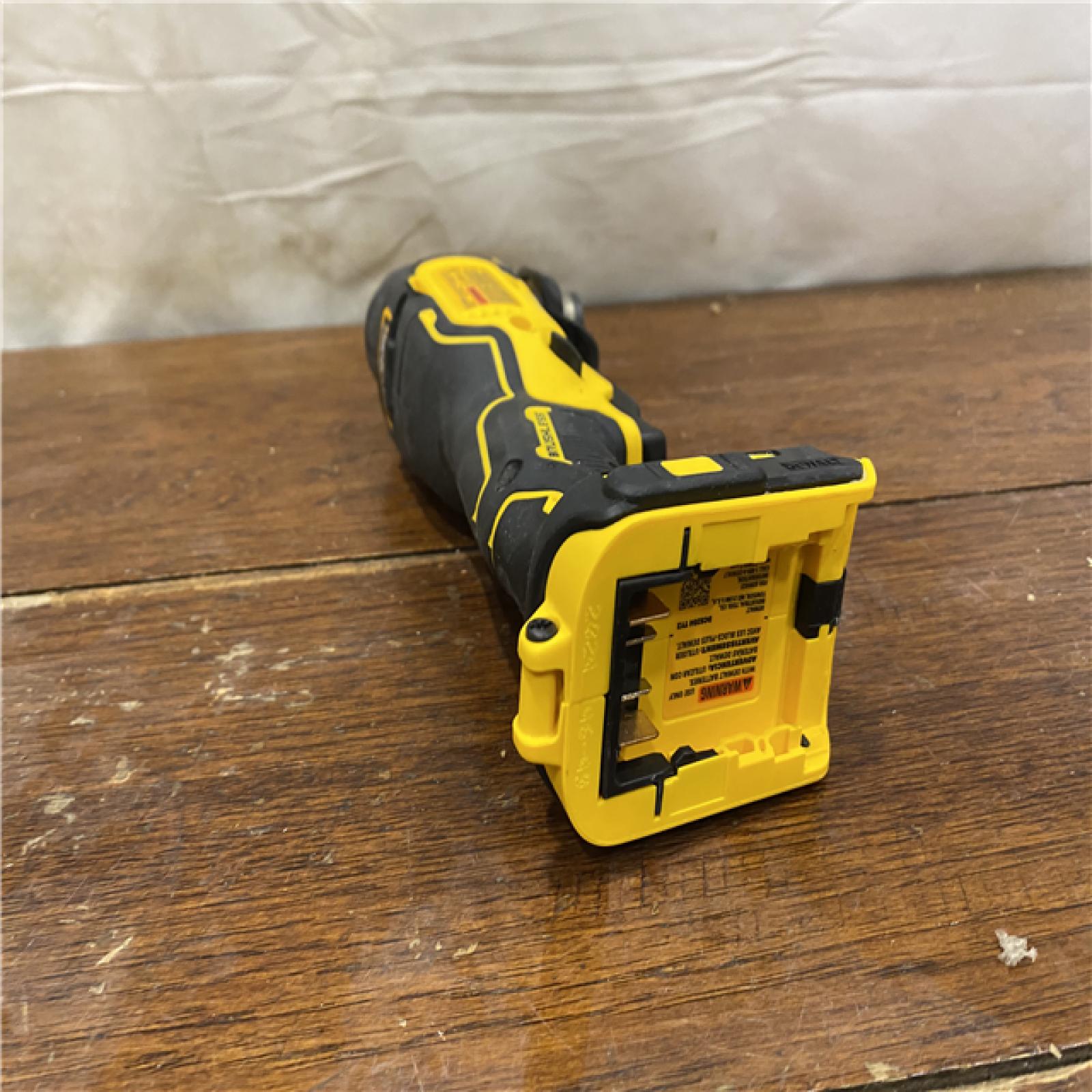 AS-IS DEWALT ATOMIC 20V MAX Cordless Brushless Oscillating Multi Tool (Tool Only)