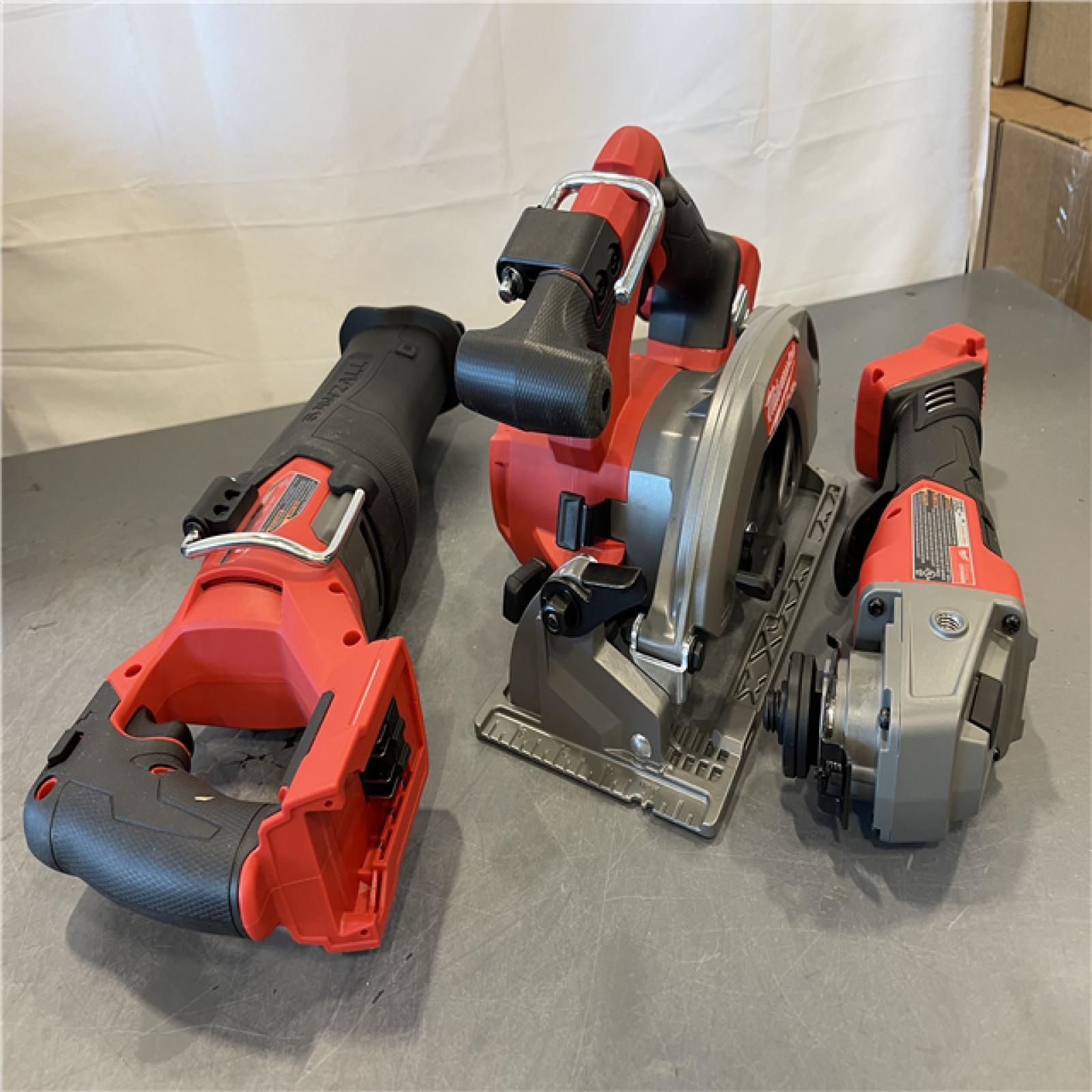 AS-IS - Milwaukee M18 FUEL 18V Lithium-Ion Brushless Cordless Combo Kit