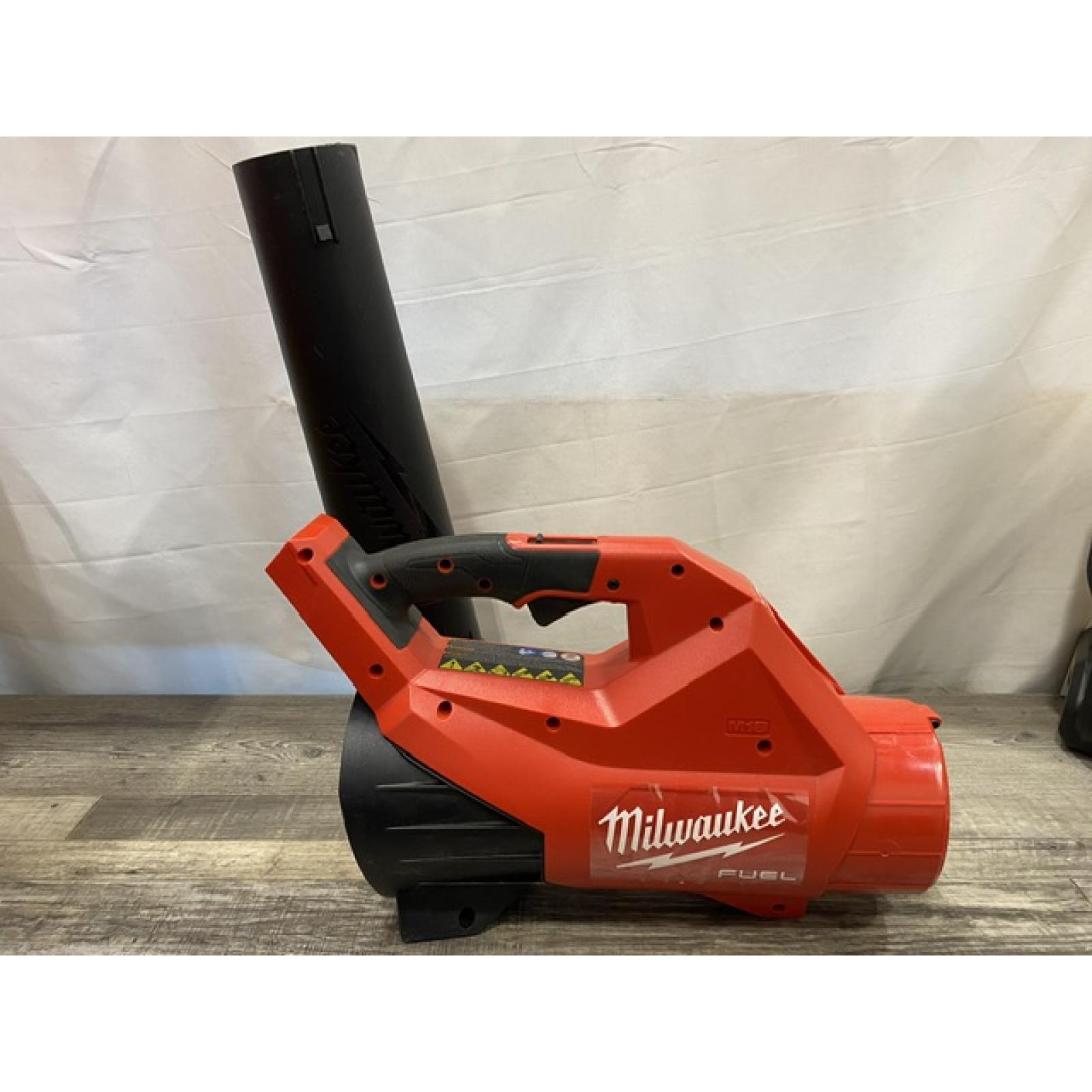 AS-IS Milwaukee FUEL 120 MPH 500 CFM 18V Lithium-Ion Brushless Cordless Handheld Blower (Tool-Only)