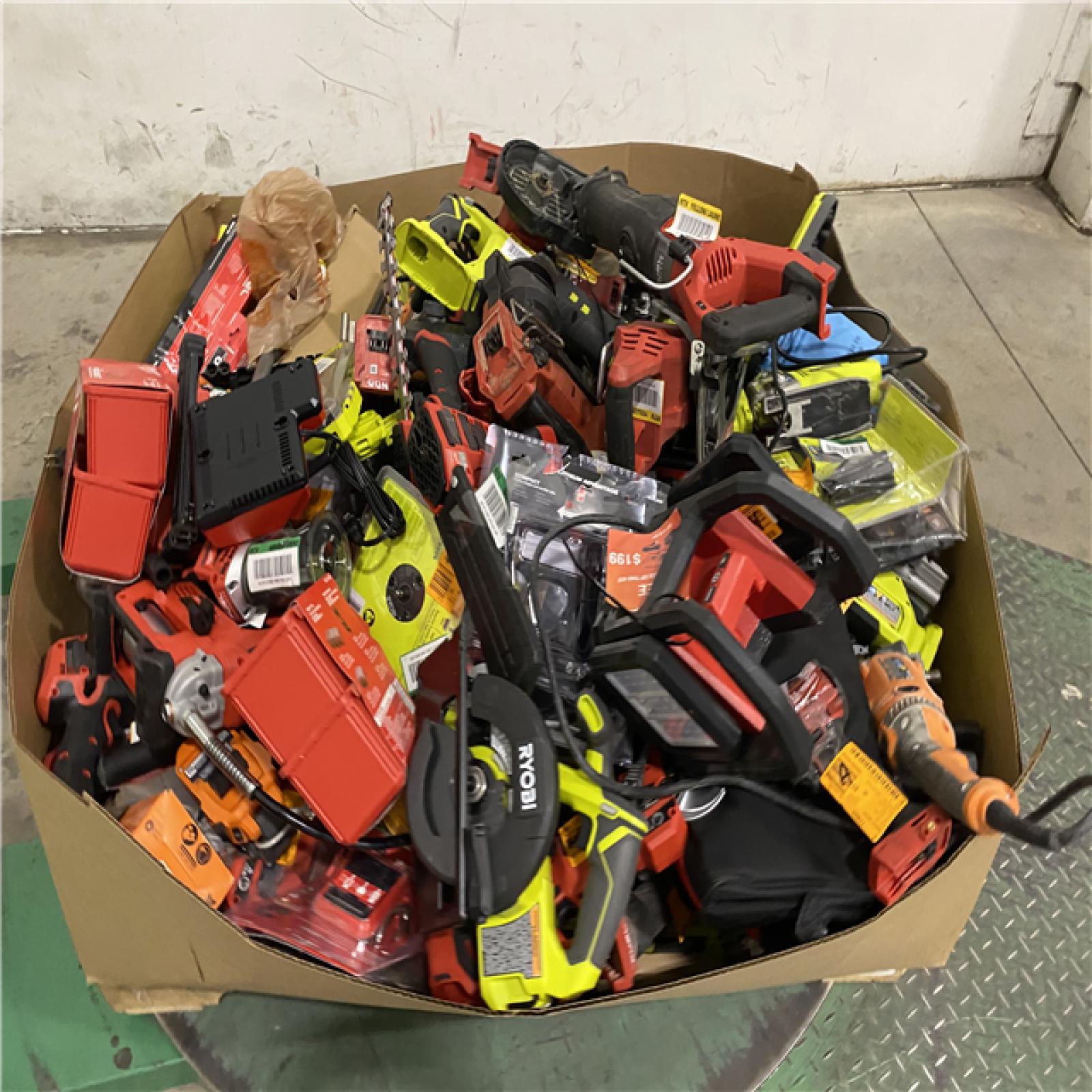 Dallas Location - As-Is Tool Pallet