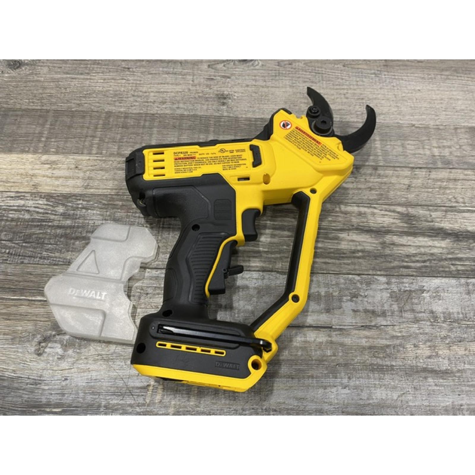 AS-IS DEWALT 20V MAX Cordless Battery Powered Pruner Kit
