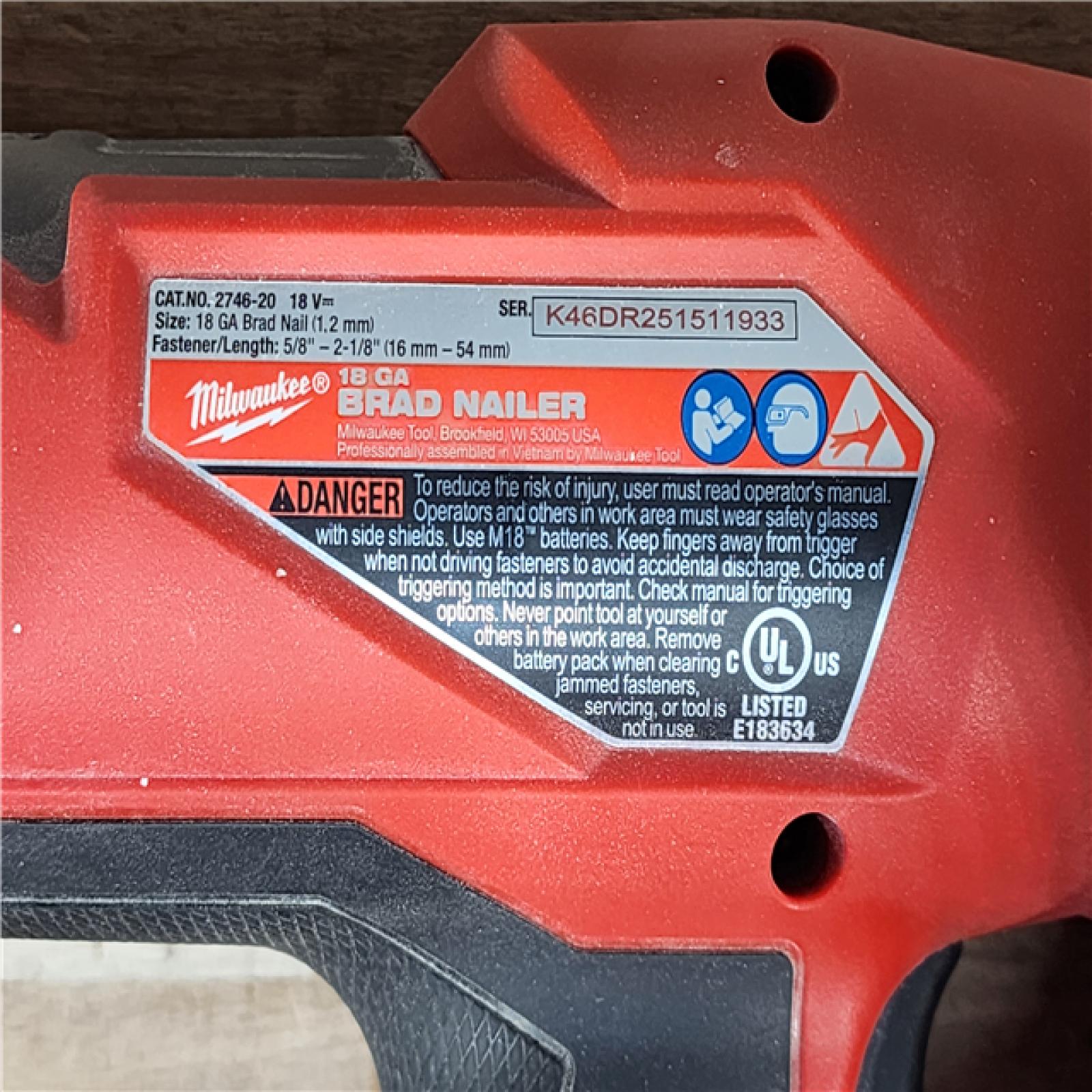 HOUSTON LOCATION - AS-IS Milwaukee FUEL 18-Volt Lithium-Ion Brushless Cordless Gen II 18-Gauge Brad Nailer (Tool-Only)