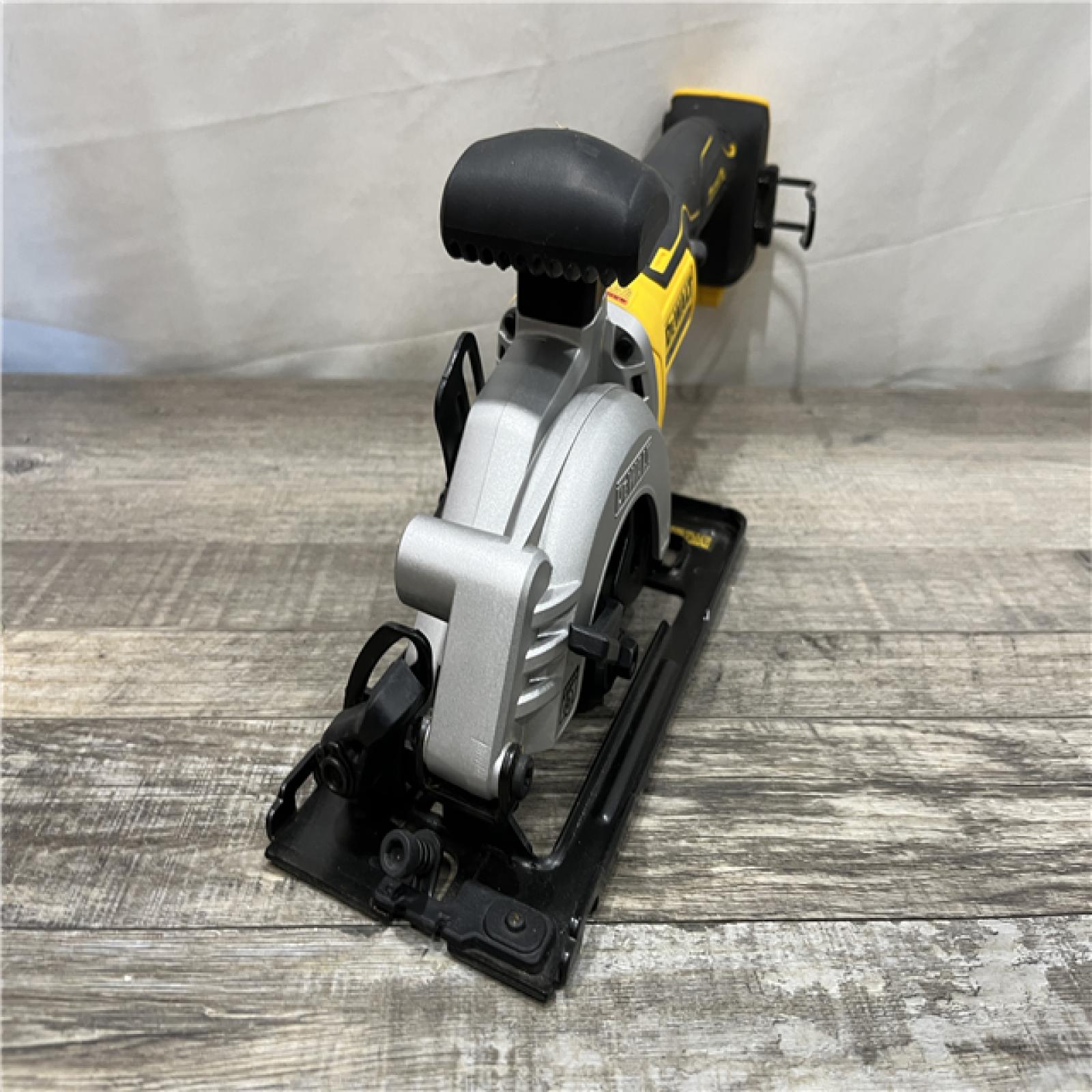 AS-IS DEWALT ATOMIC 20V MAX Cordless Brushless 4-1/2 in. Circular Saw (Tool Only)