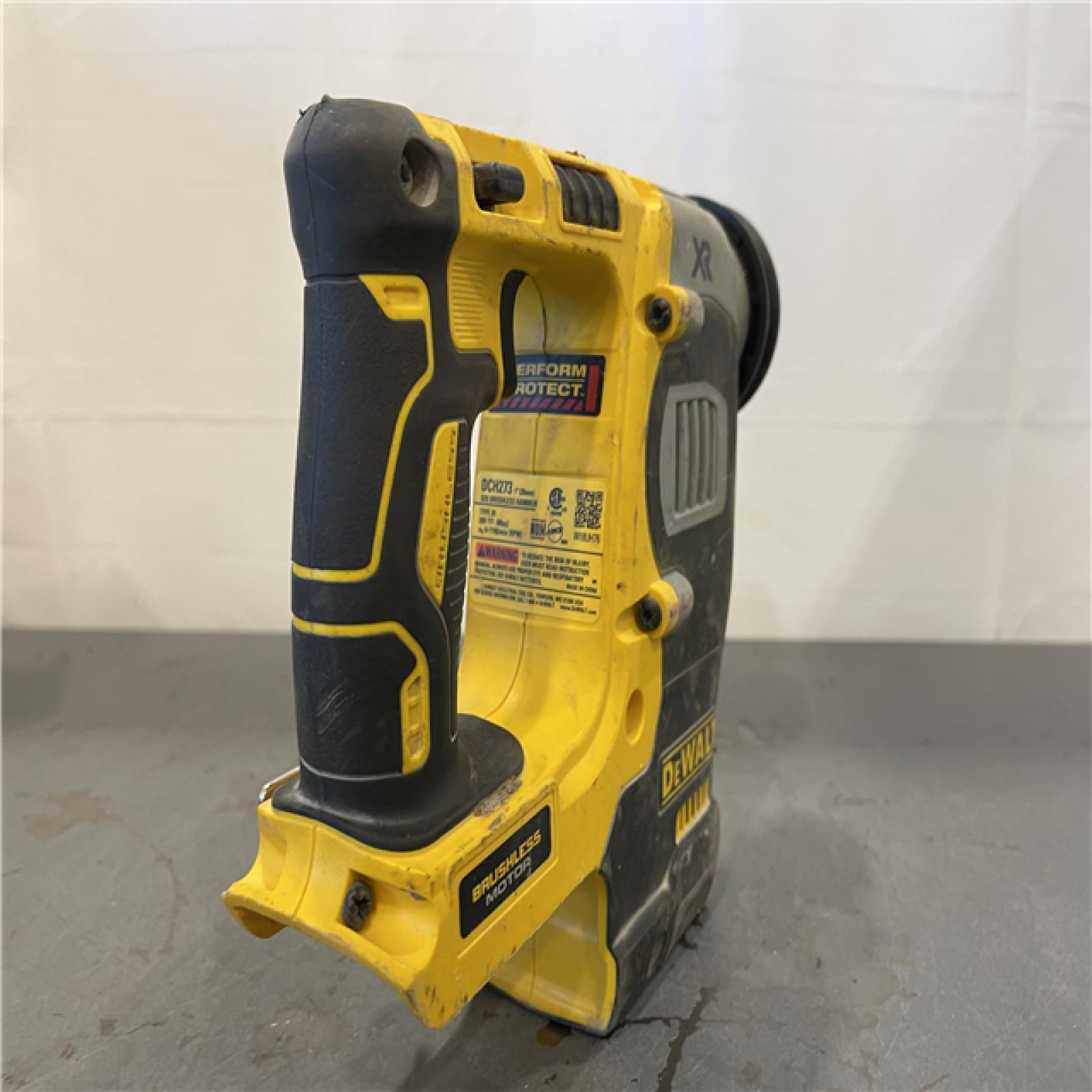 AS-IS - DEWALT 20V MAX XR Cordless Brushless 1 in. SDS Plus L-Shape Rotary Hammer
