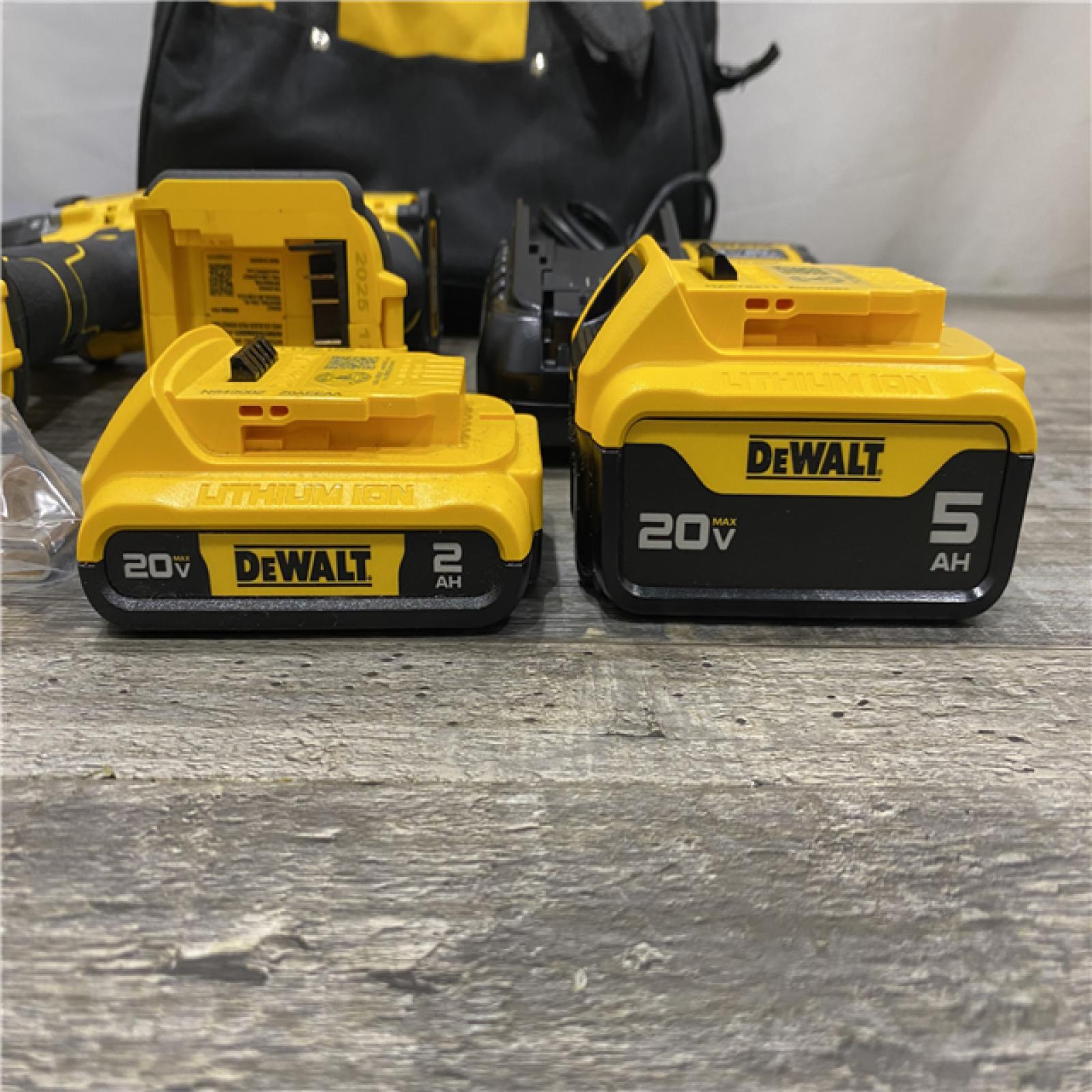 AS-IS DEWALT ATOMIC 20V MAX Lithium-Ion Cordless 2-Tool Combo Kit