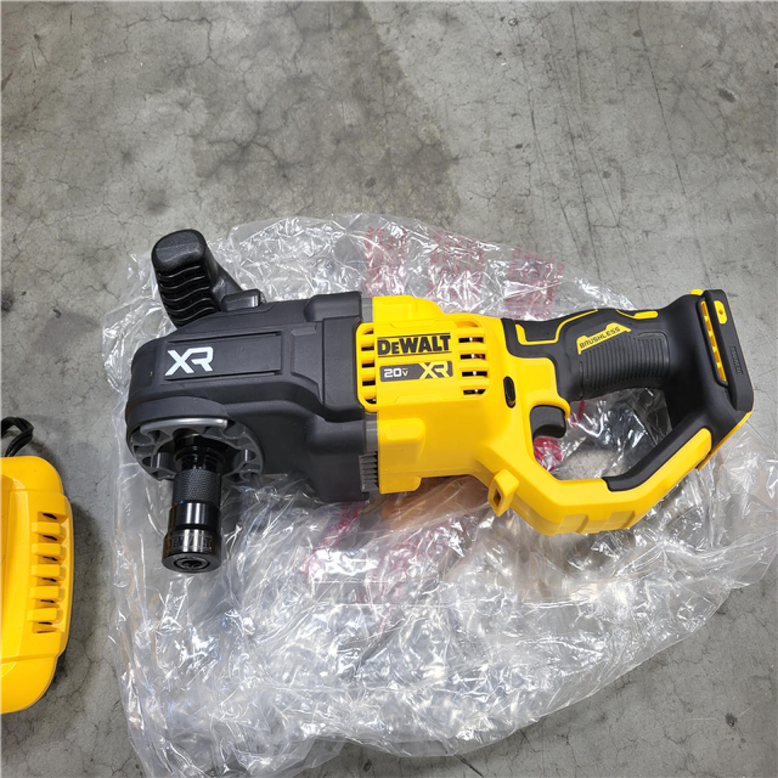 CALIFORNIA AS-IS NEW DEWALT QUICK CHANGE COMPACT STUD & JOIST DRILL KIT