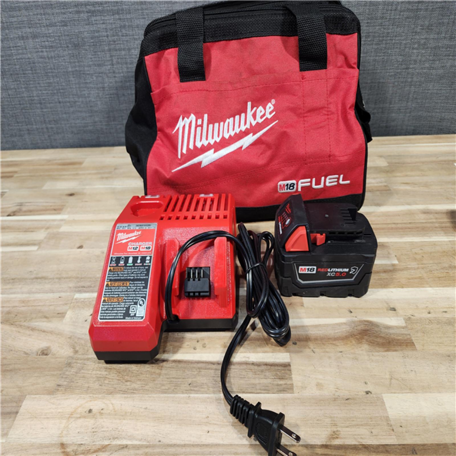 HOUSTON LOCATION - AS-IS Milwaukee FUEL 18V Lithium-Ion Brushless Cordless 1/2 in. Impact Wrench w/Friction Ring Kit