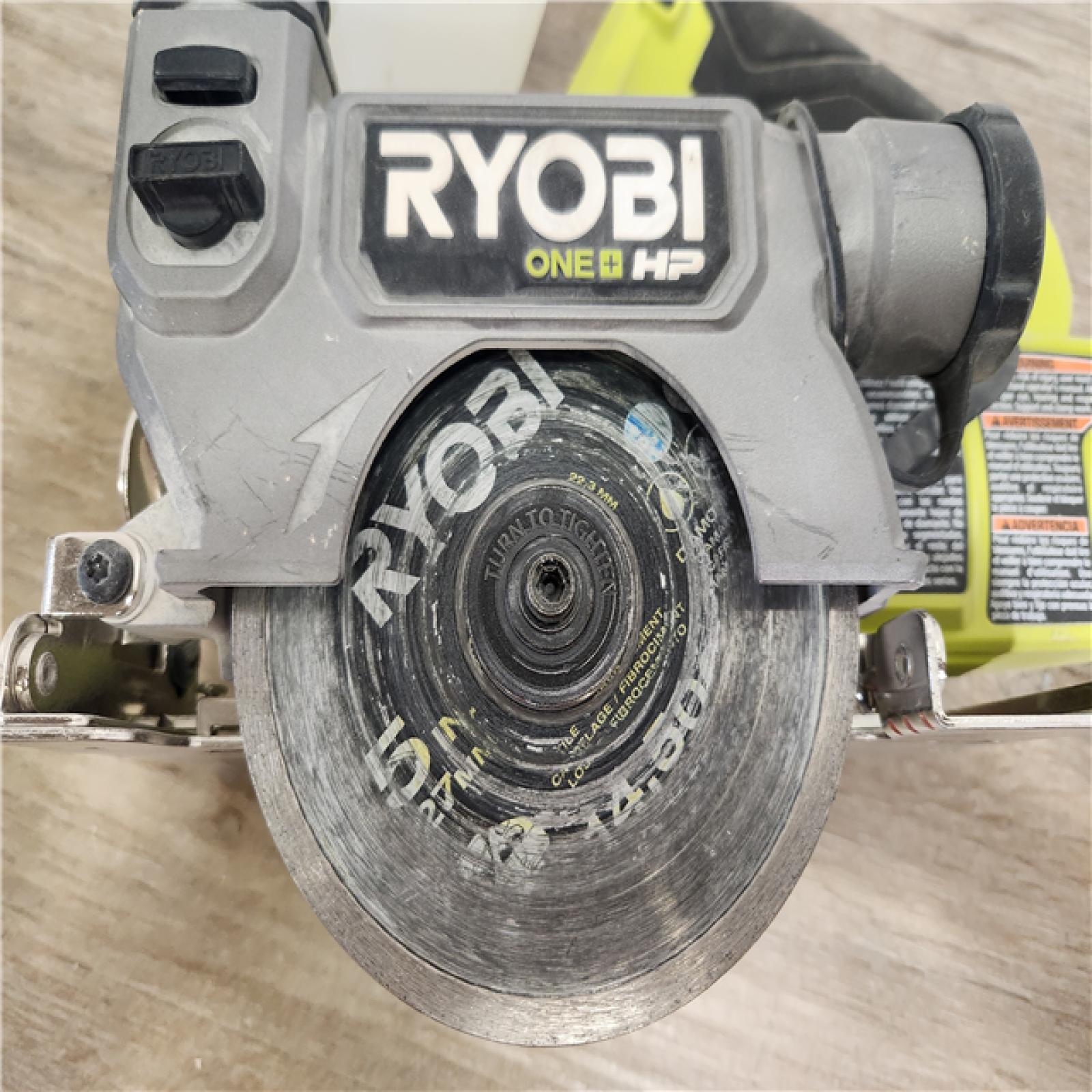 Phoenix Location RYOBI ONE+ HP 18V Cordless Handheld Wet/Dry Masonry Tile Saw (Tool Only)