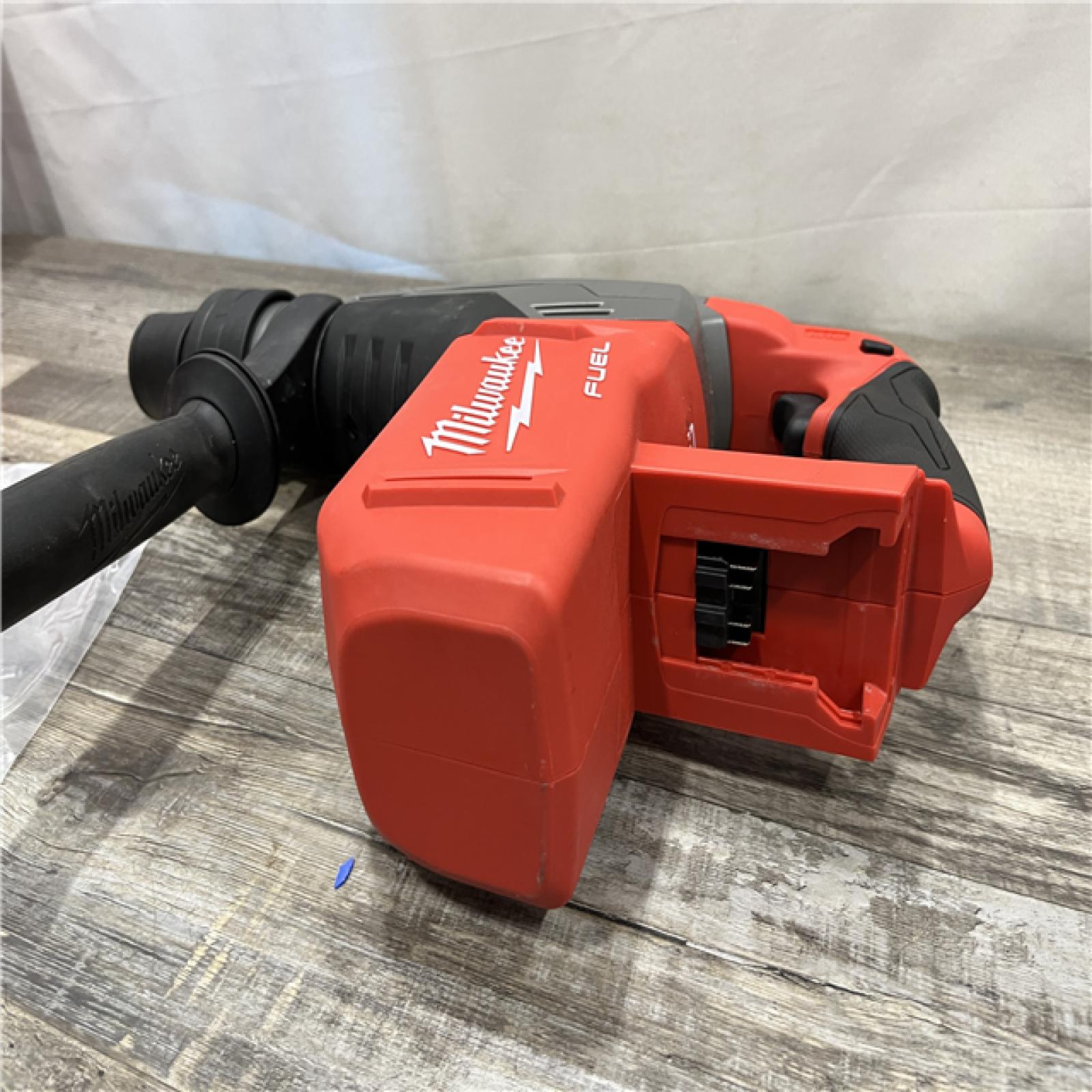 AS-IS Milwaukee FUEL 18V Lithium-Ion Brushless Cordless 1-9/16 in. SDS-Max Rotary Hammer (Tool-Only)