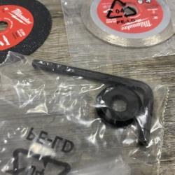 AS-IS Milwaukee  FUEL 12V Lithium-Ion Brushless Cordless 3 in. Cut Off Saw (Tool-Only)