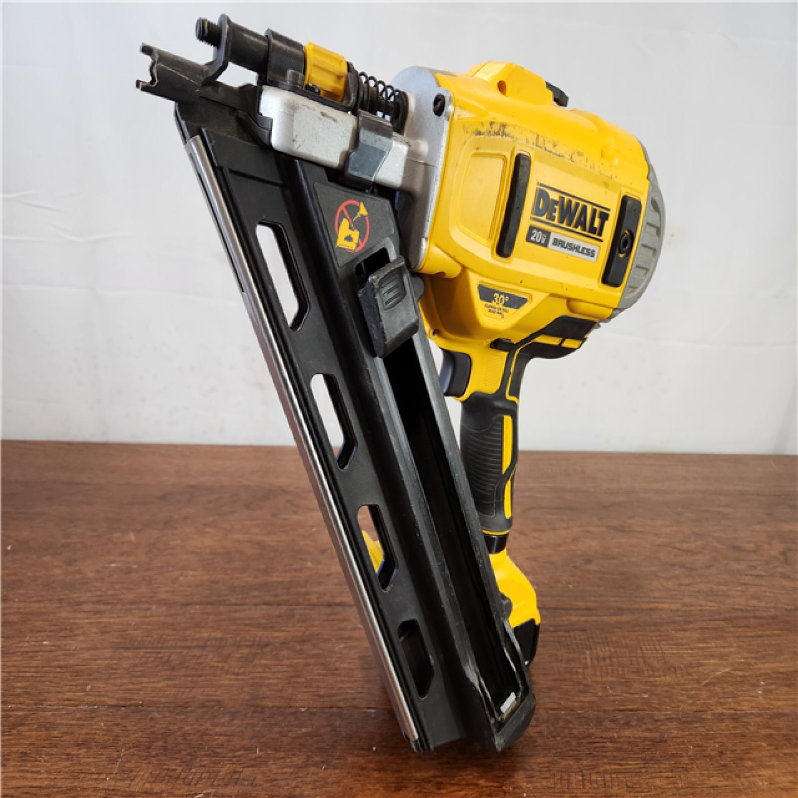 ASIS DeWalt 20V MAX Cordless Brushless 2Speed 30° Paper Collated